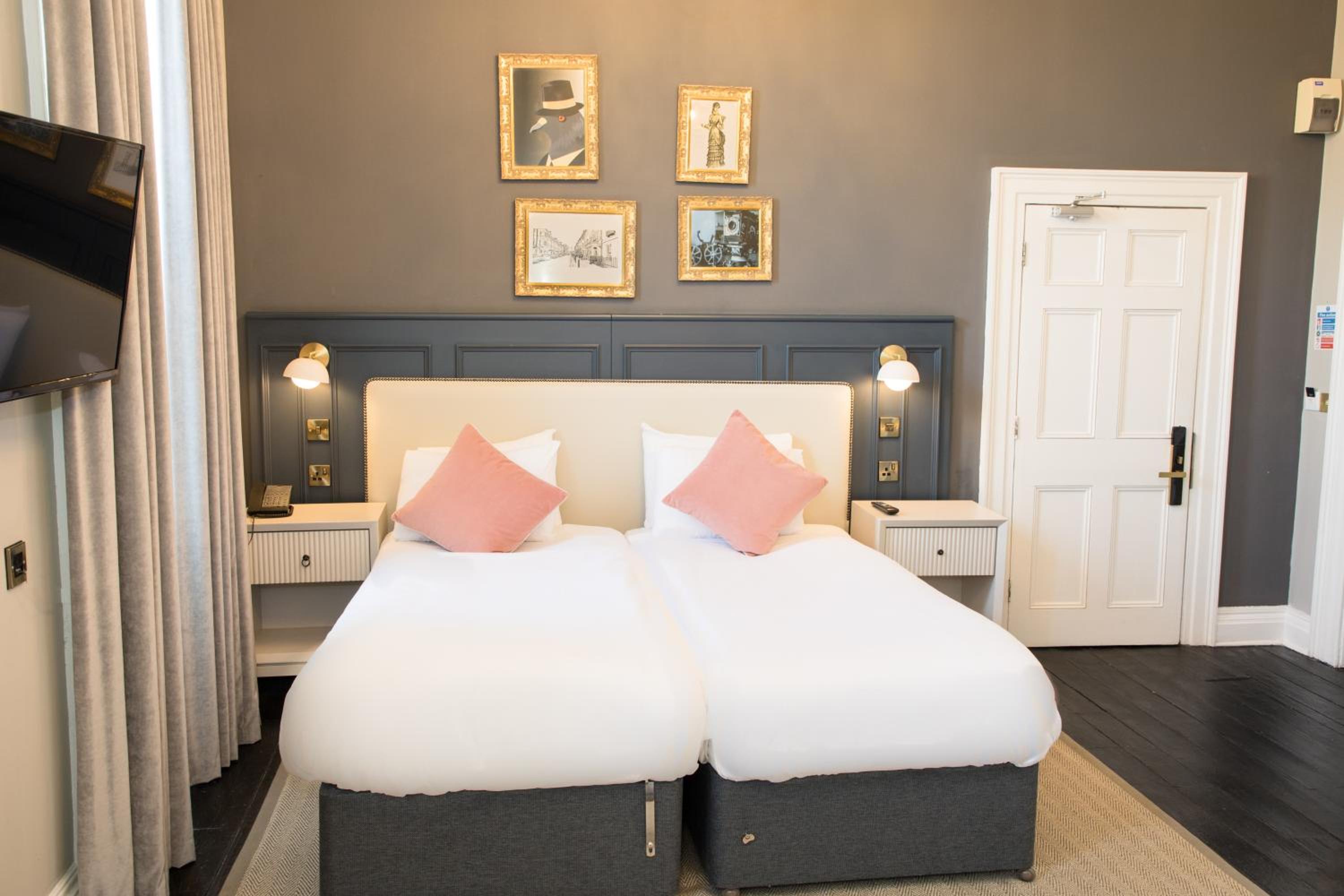 Traditional Superior Room