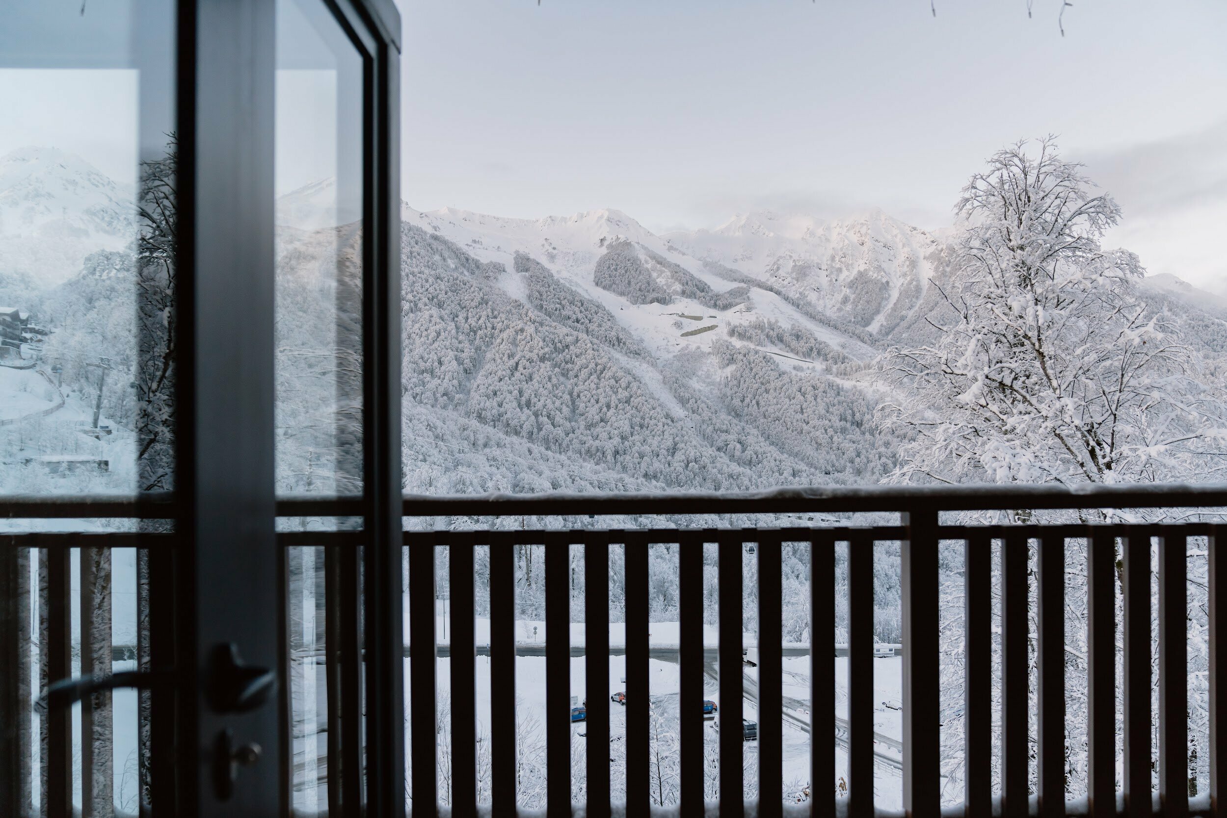 3-комнатные апартаменты с джакузи на террасе и видом на горы