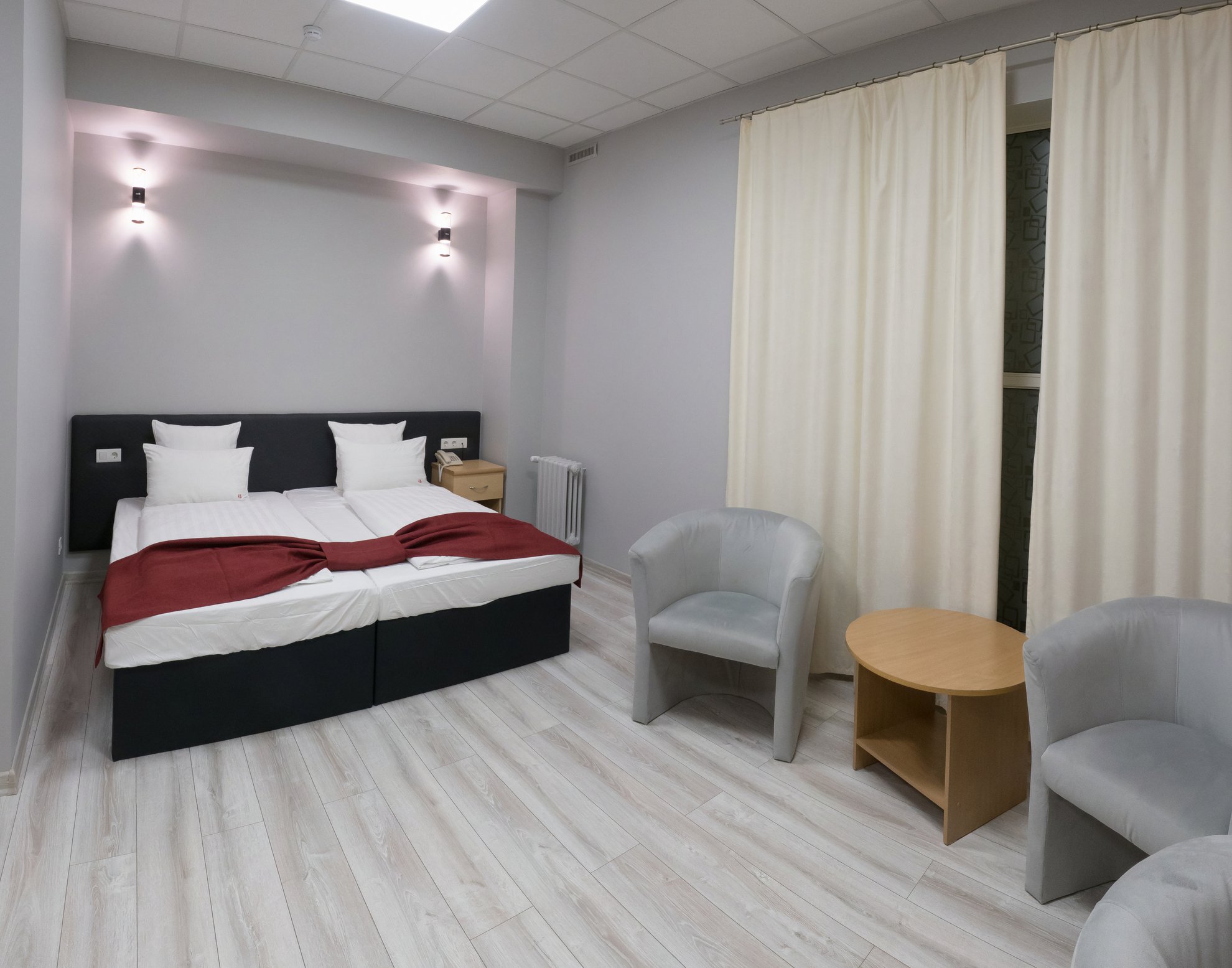 Улучшенный двухместный номер с 2 отдельными кроватями