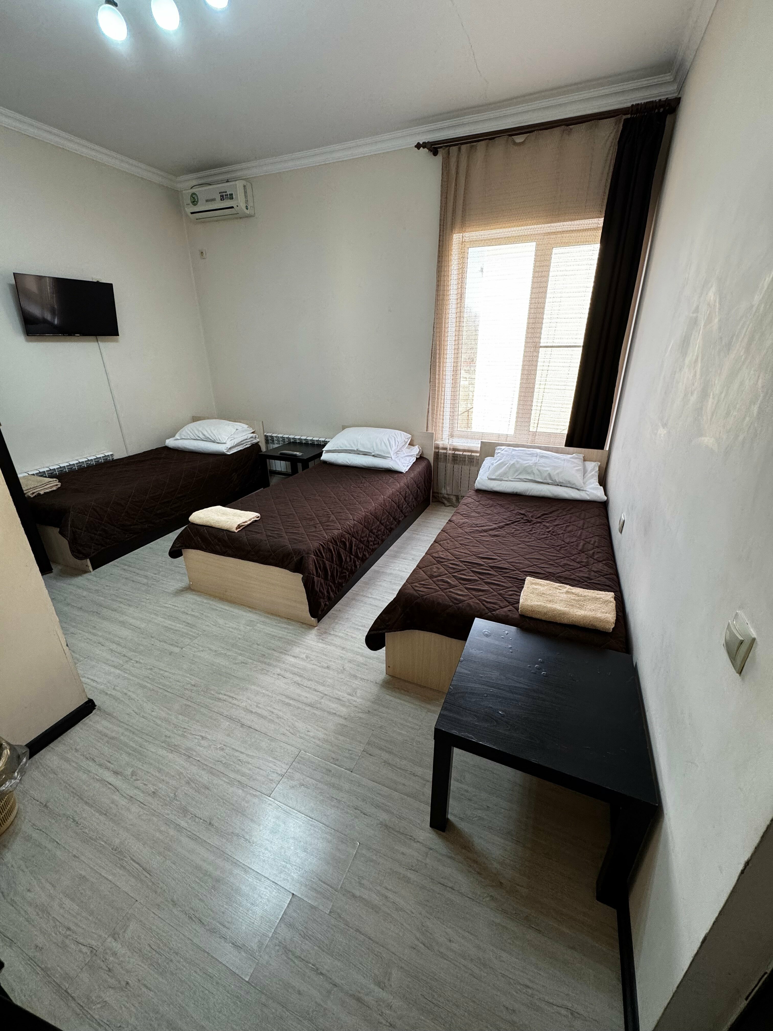 Трёхместный номер с удобствами