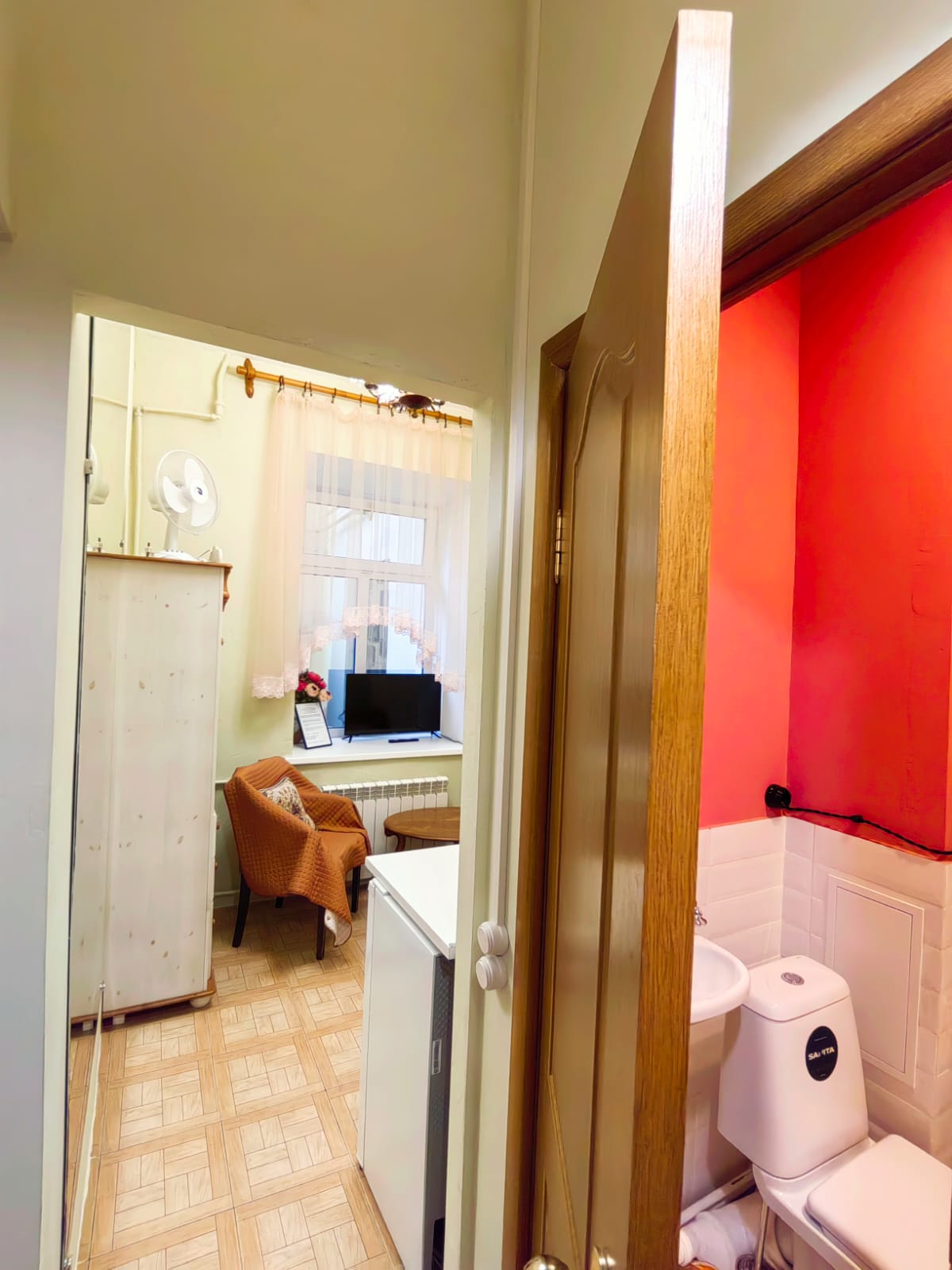 Студия "Сны Ленинграда" Бесконтактное размещение с возможностью хранения багажа.