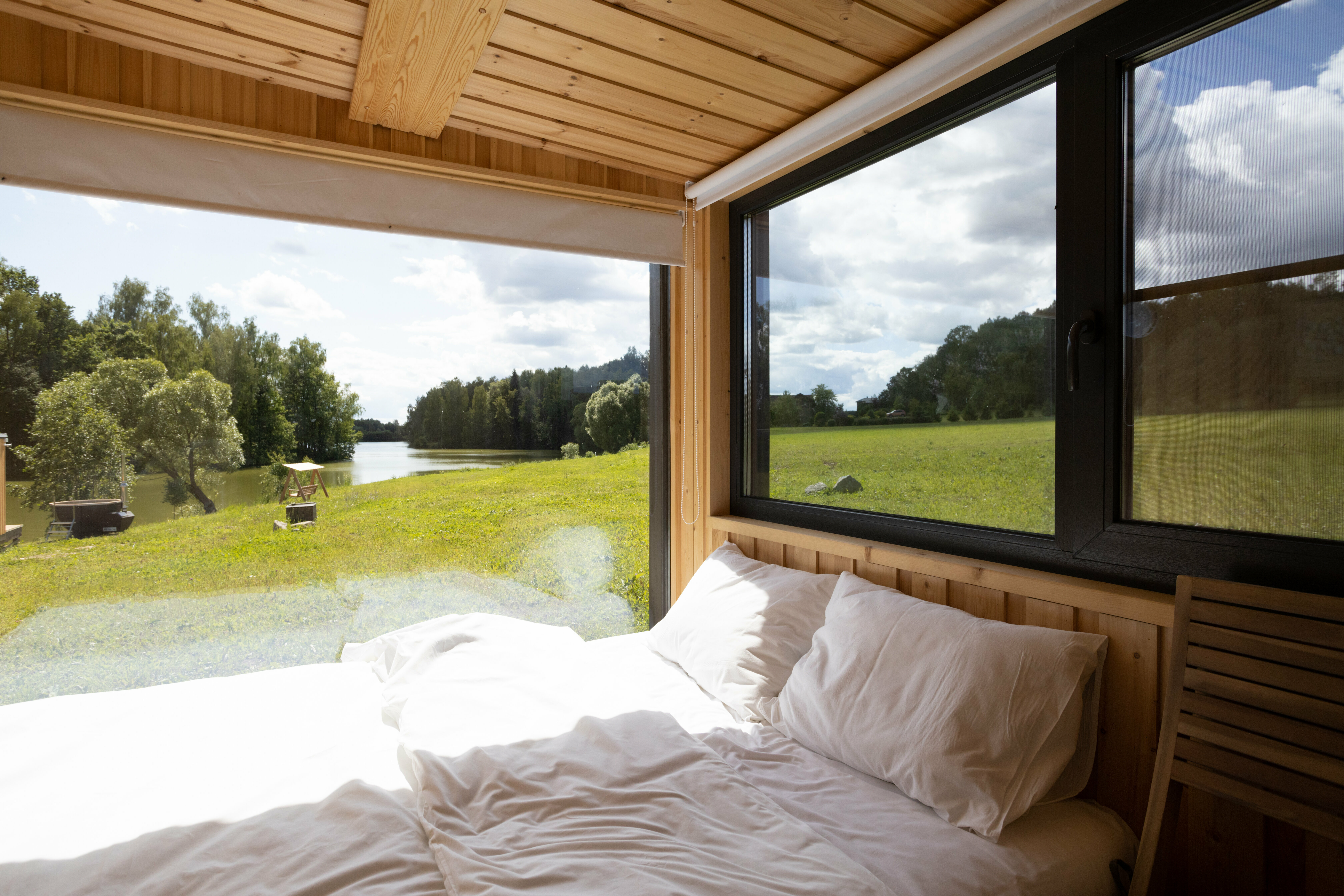 Домик с панорамным видом на реку (1)