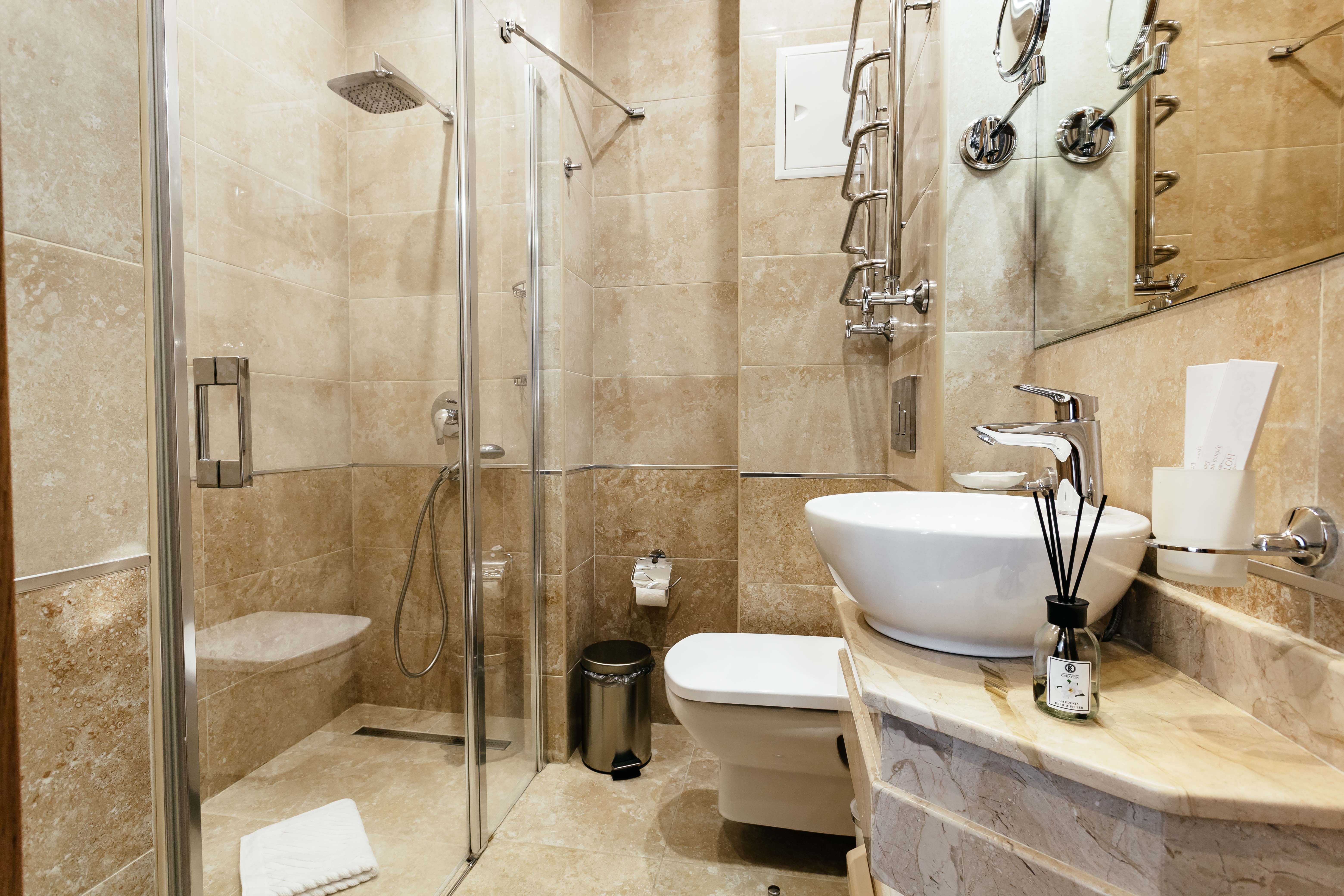 Сьюит двухкомнатный без балкона морская сторона/ парк.Главный корпус 5*