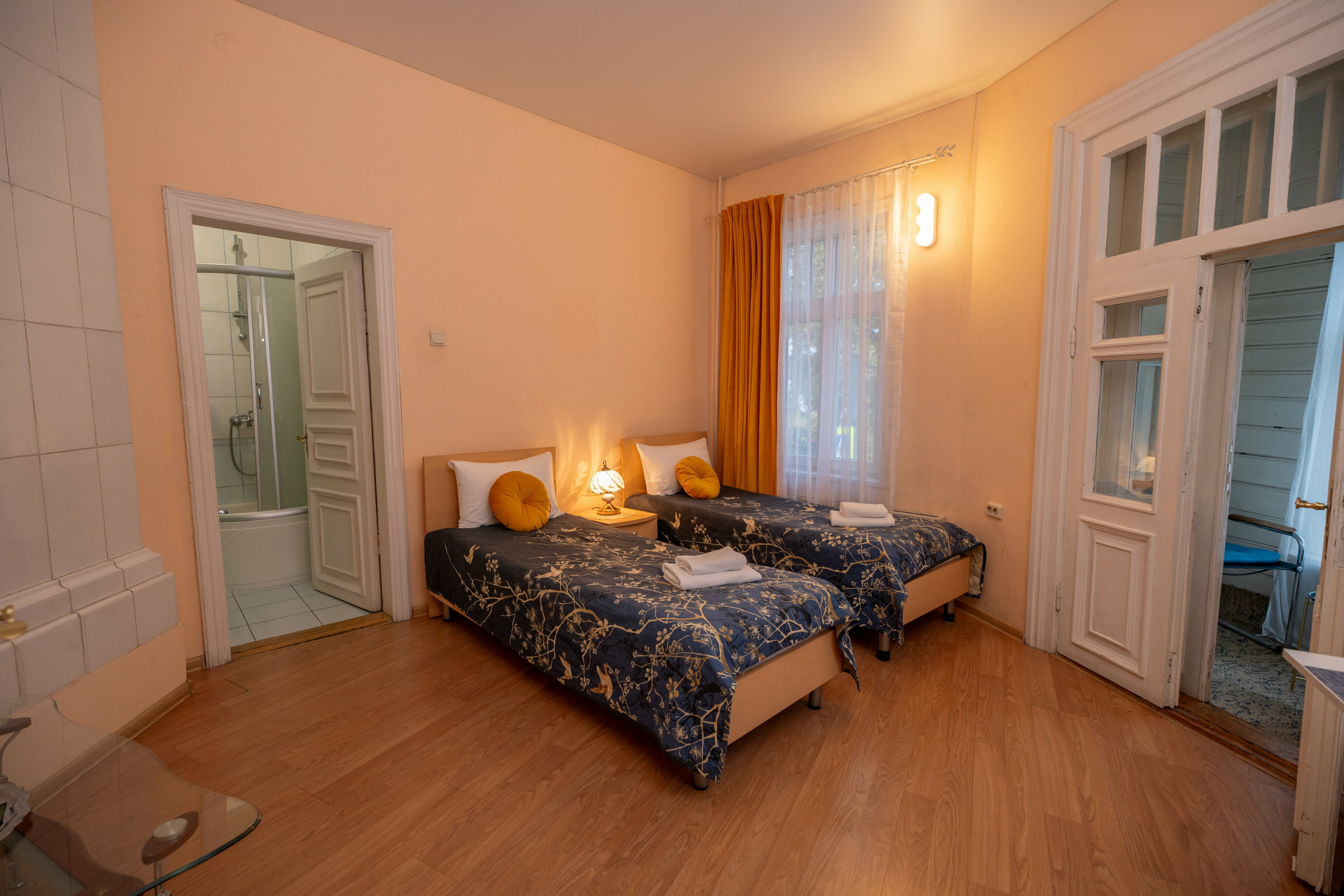 Семейный номер с балконом