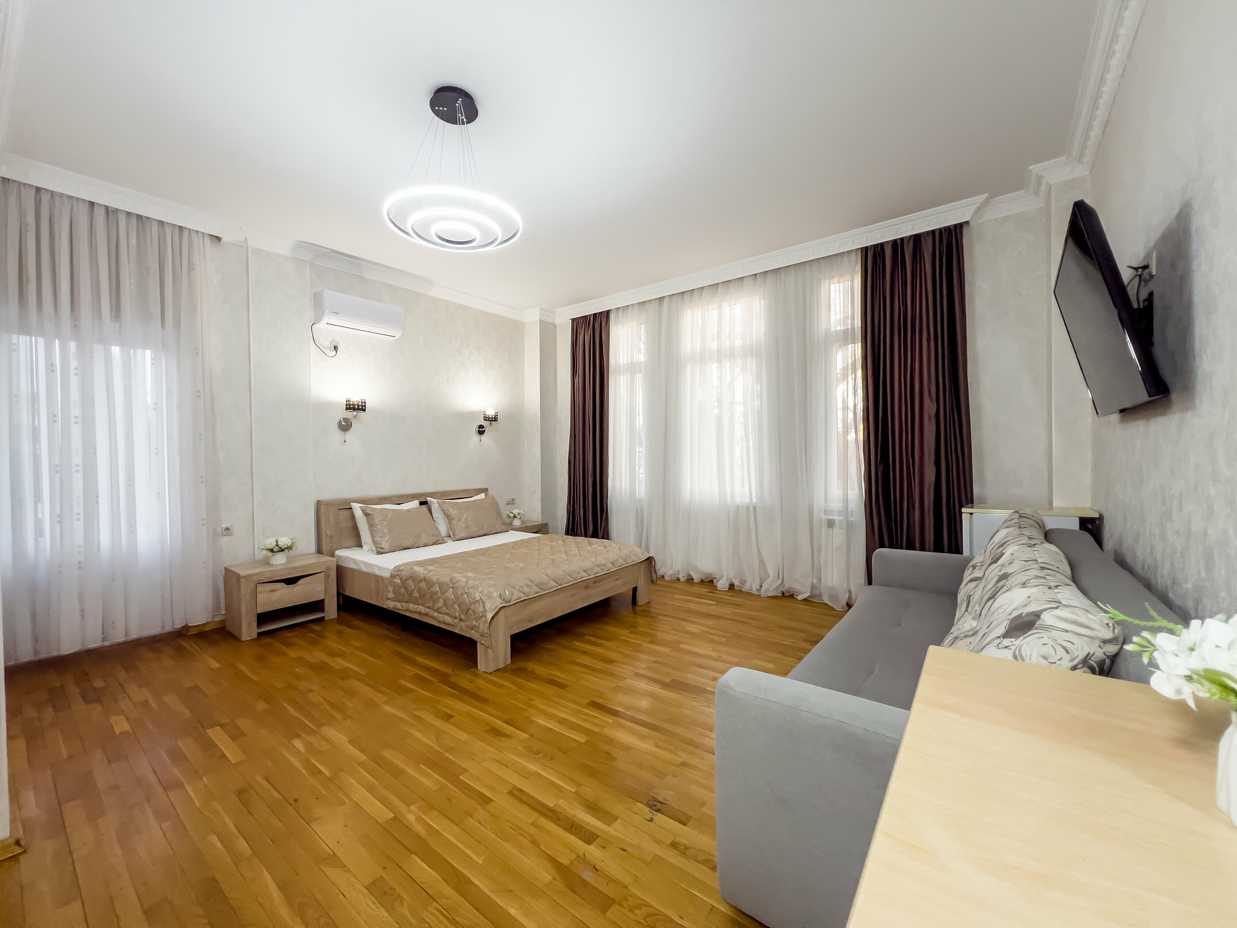 Семейный номер с балконом