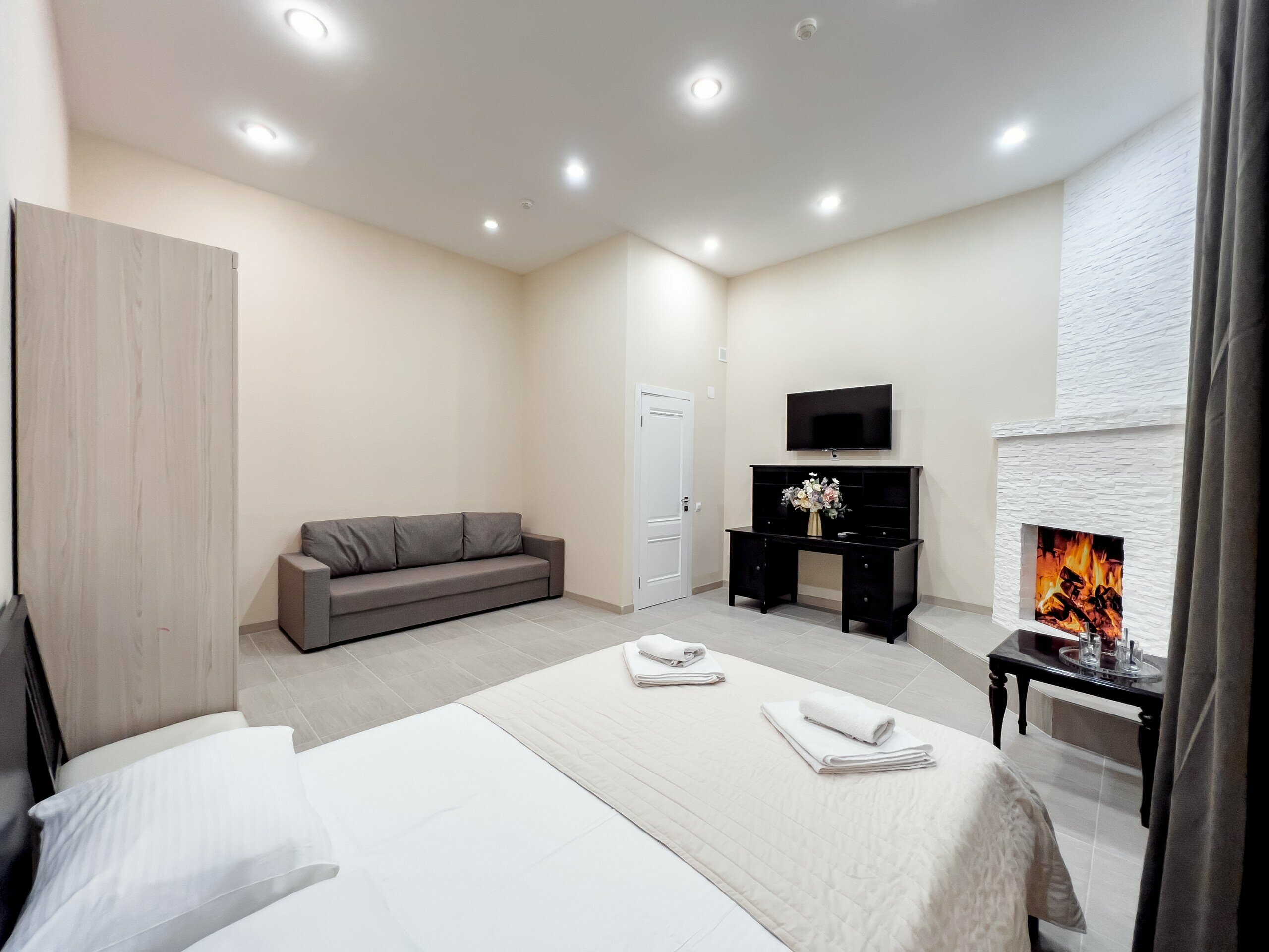 Cемейный номер с собственной ванной комнатой