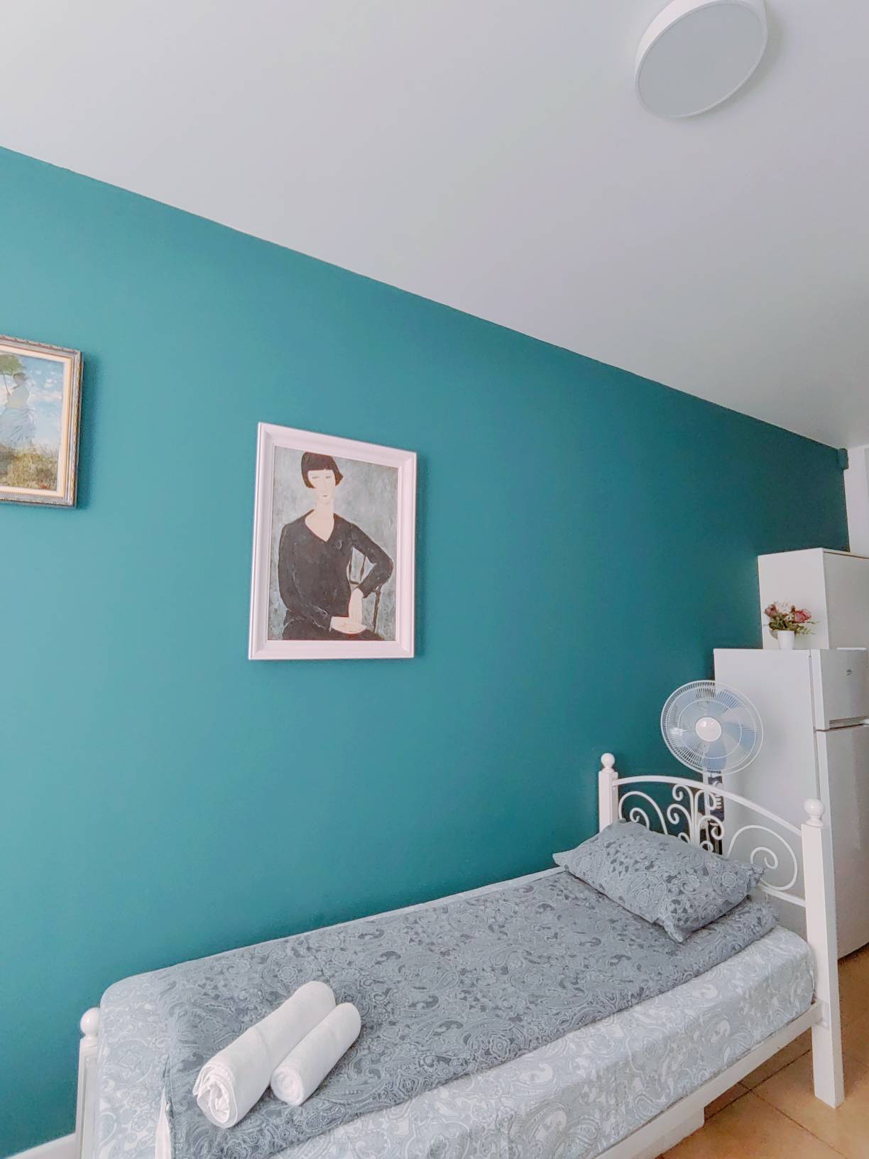 Апартаменты Студия "Ваш Питер". Бесконтактное размещение с возможностью хранения багажа.. До метро 350 метров