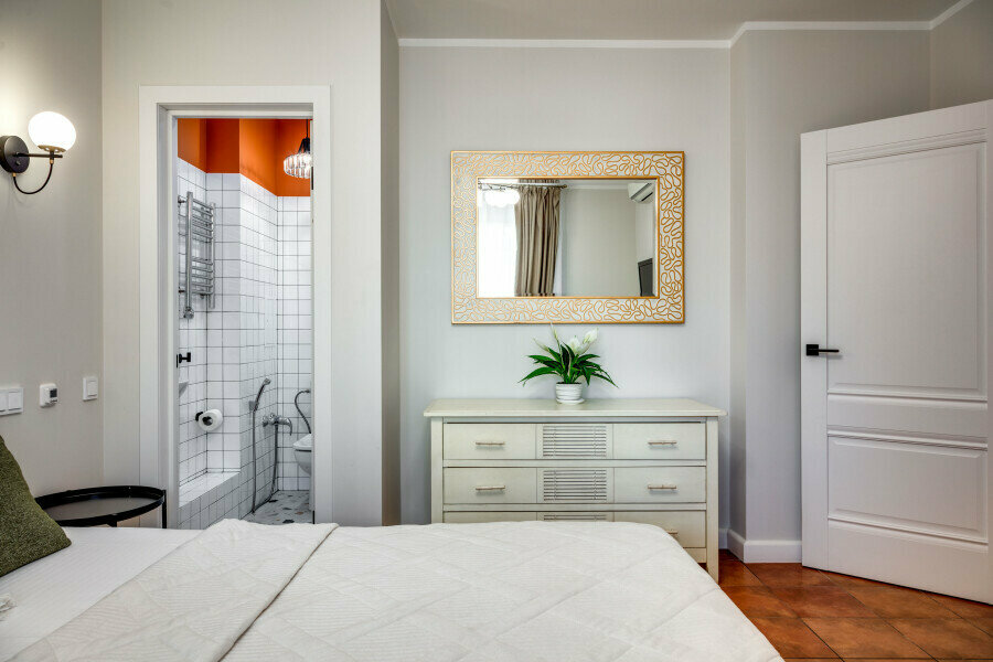 102 Апартаменты  Люкс  с двумя спальнями