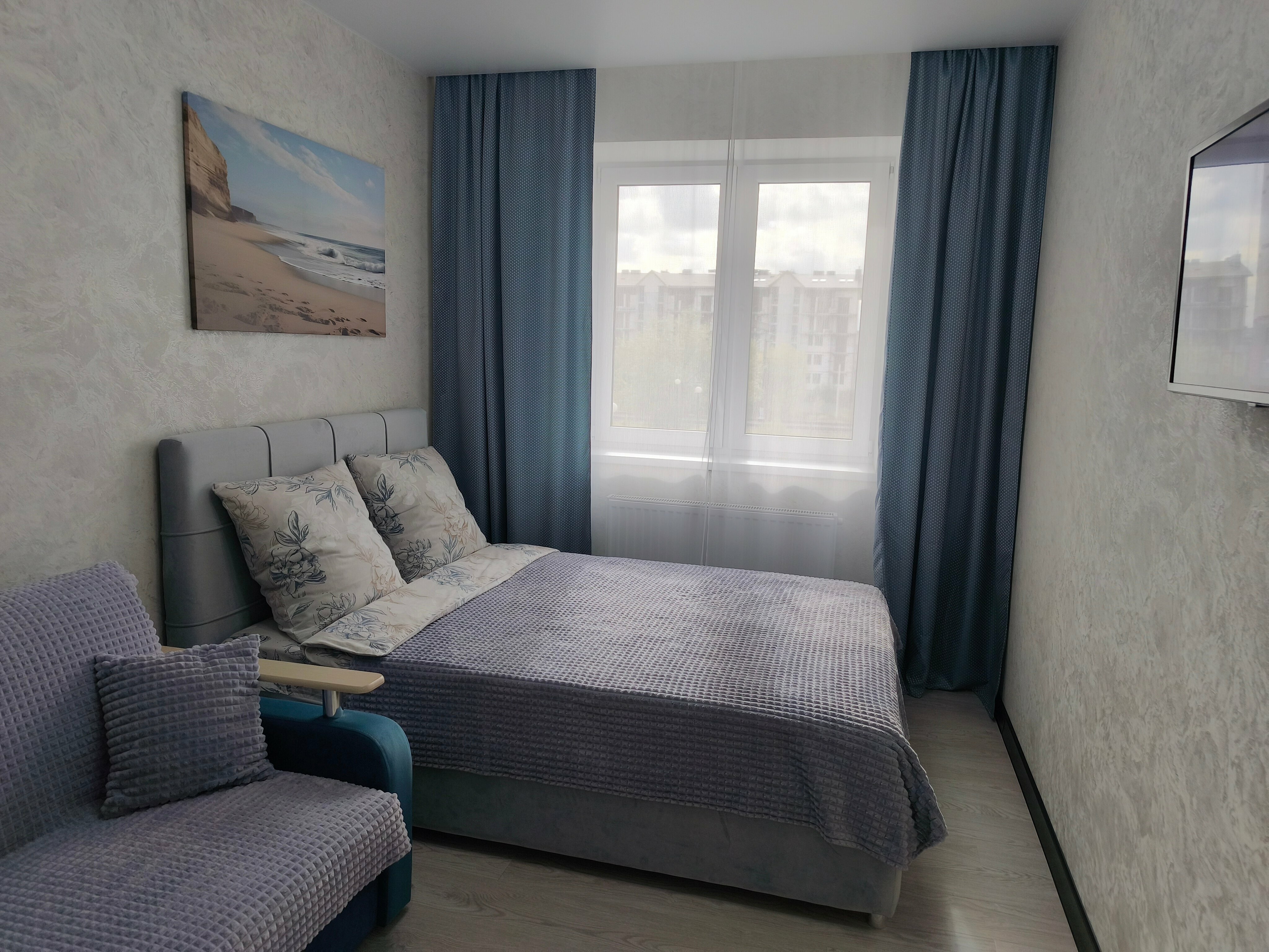 Трехместный номер с балконом