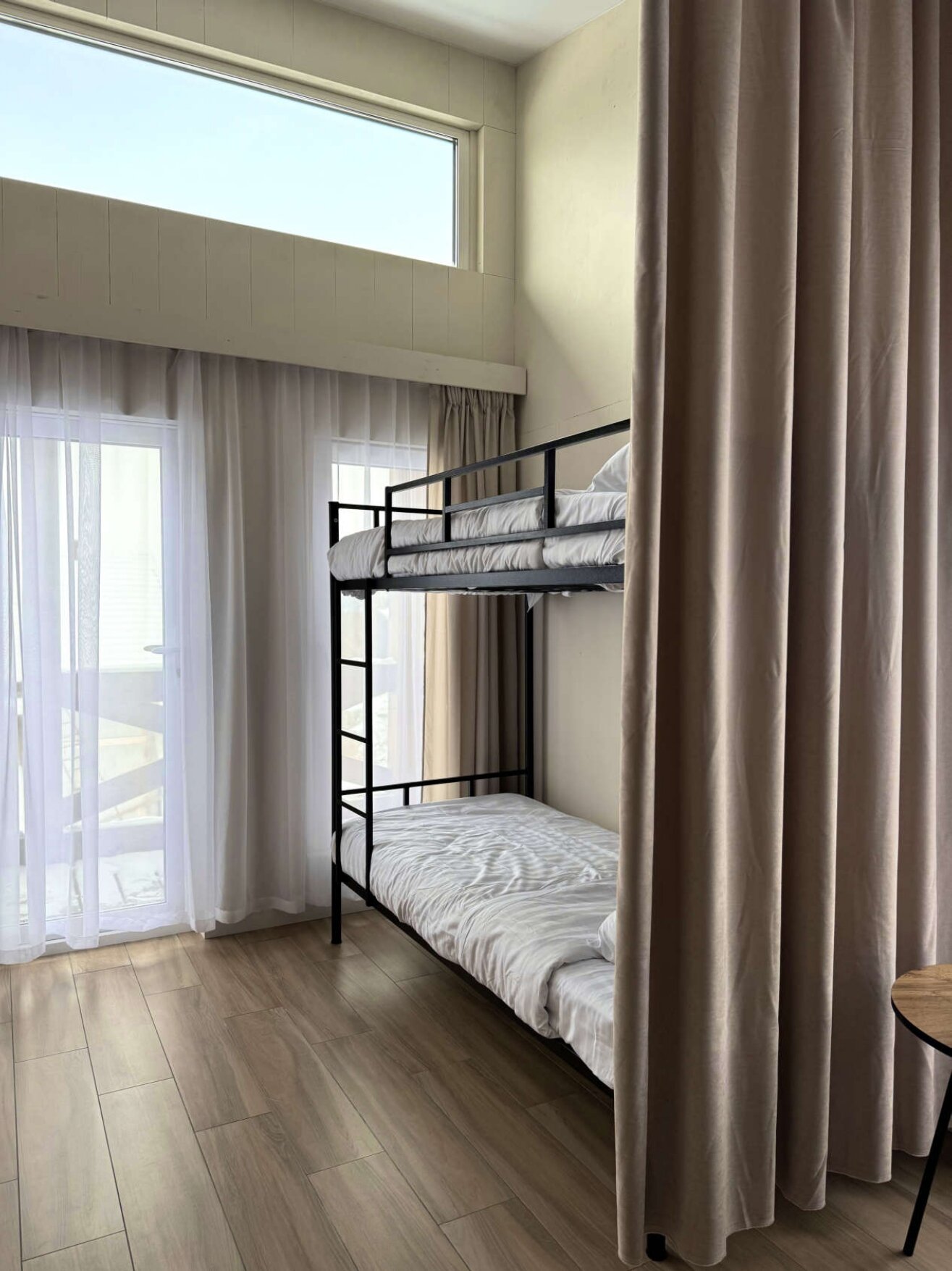 Семейный номер с балконом