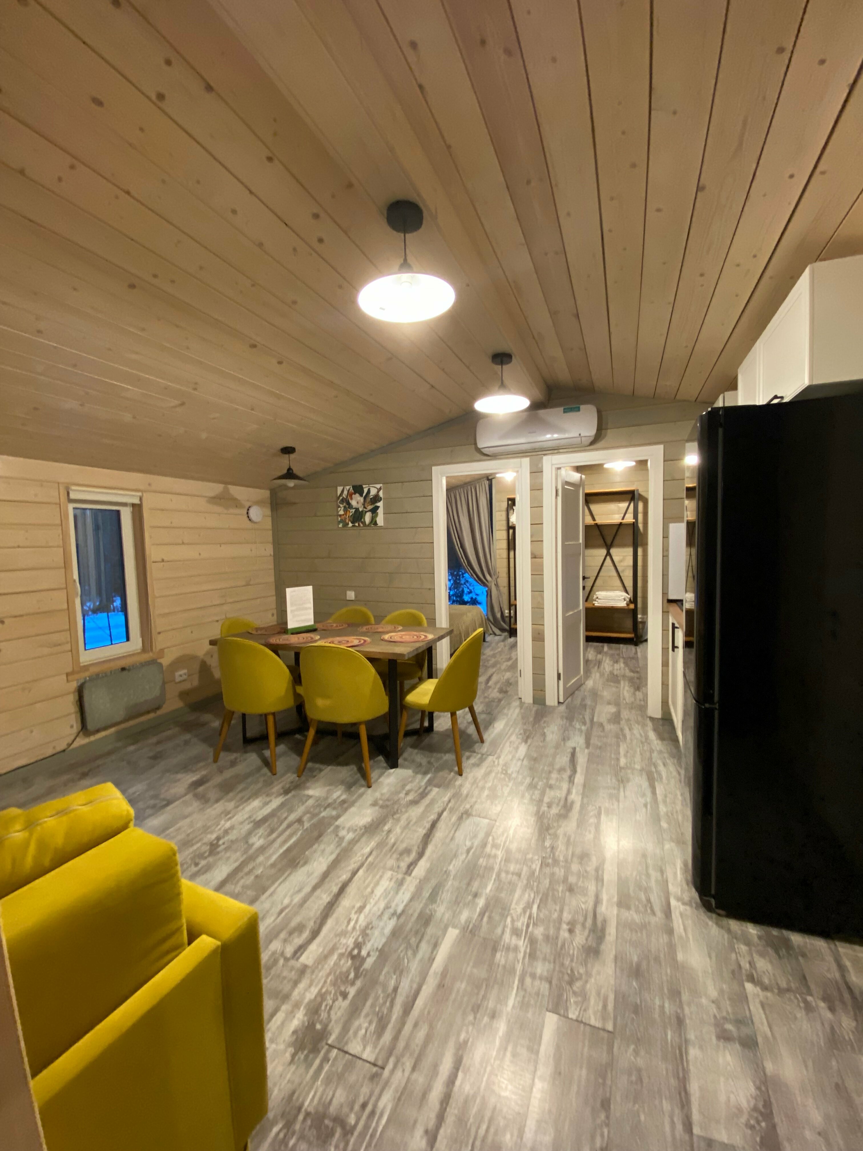 Коттедж с видом на лес