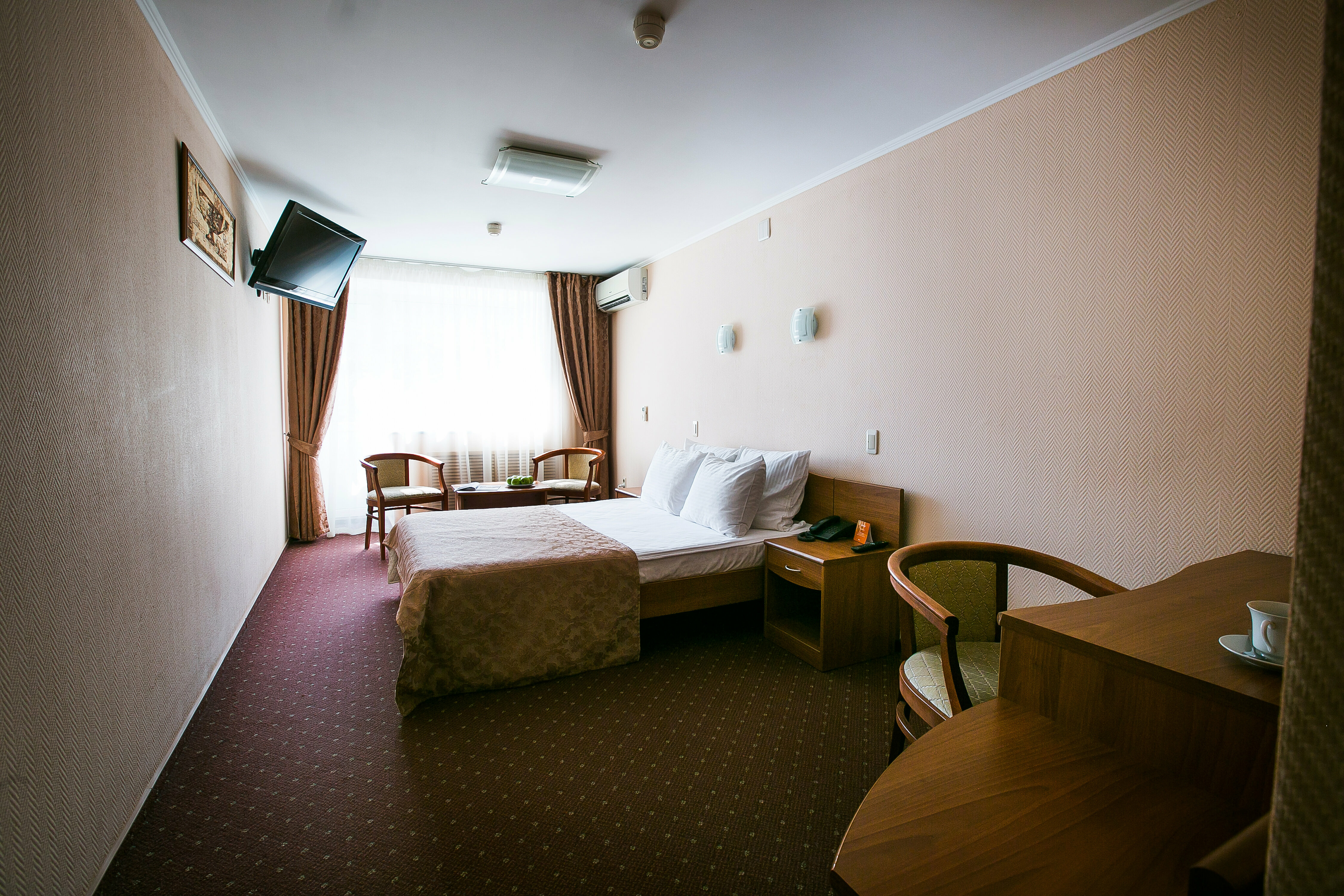 Двухместный номер с 1 кроватью и балконом