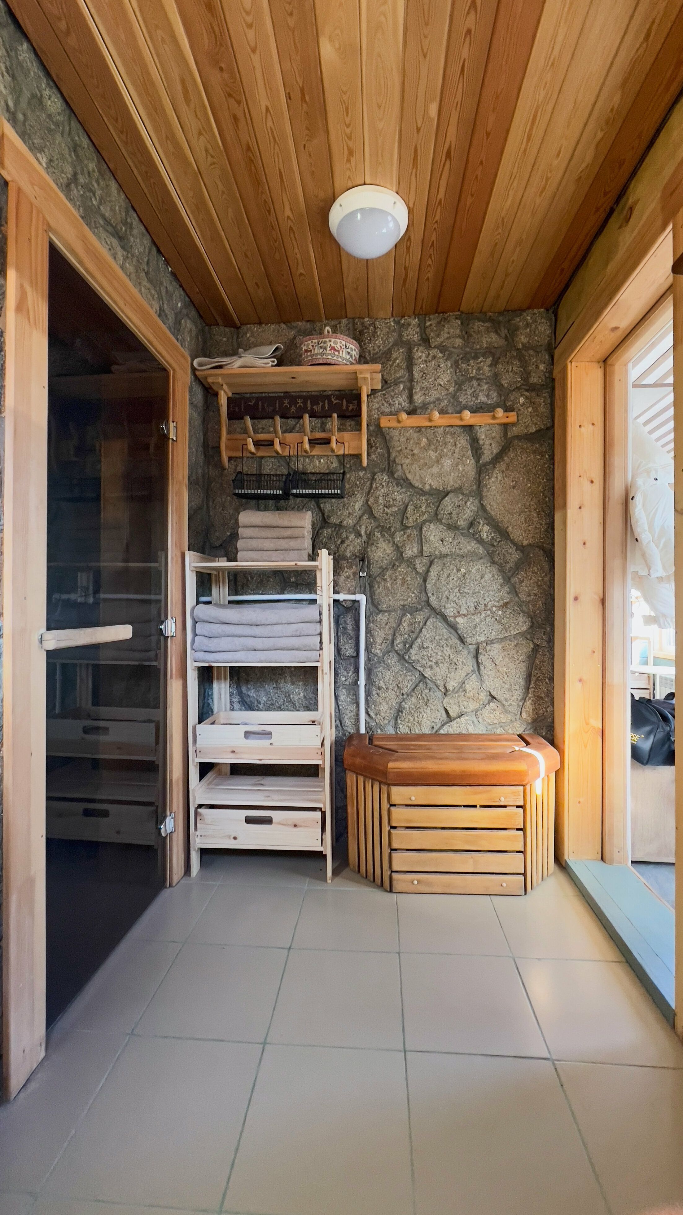 Дом с видом на лес