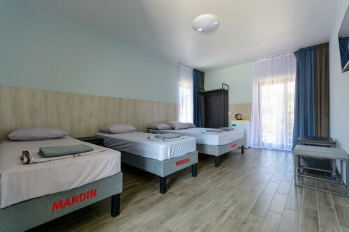 Четырёхместный номер с балконом