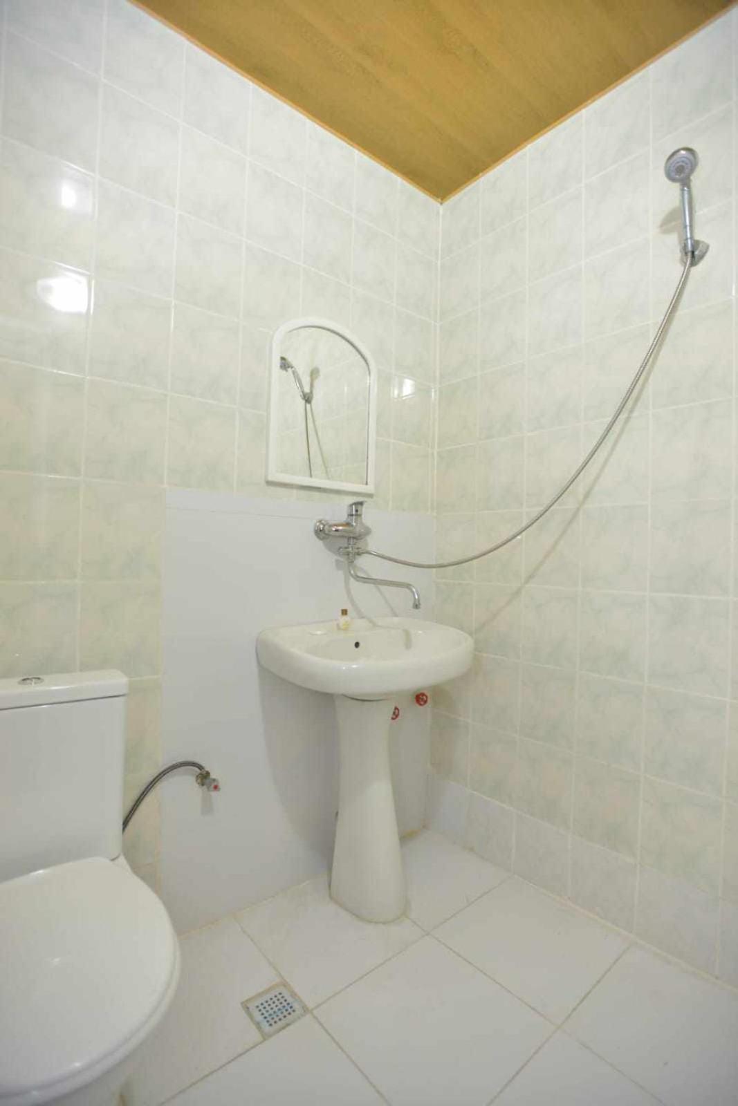 Twin Room With Private Bathroom