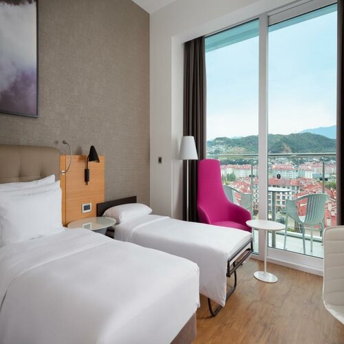 Коллекшн с видом на горы