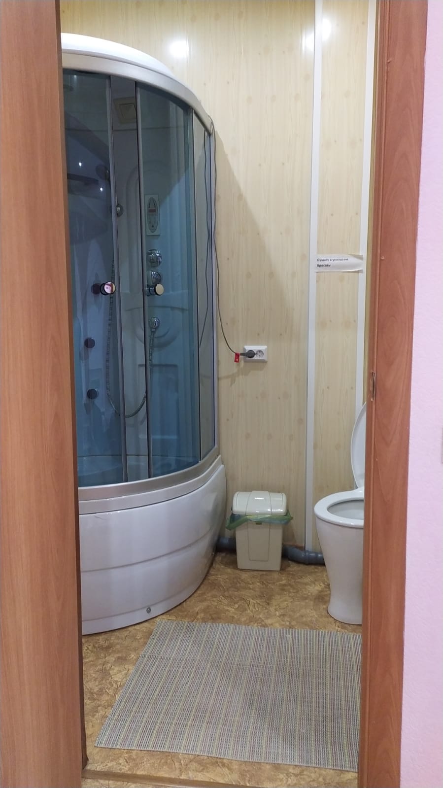 Двухместный номер Делюкс с 1 кроватью и душем