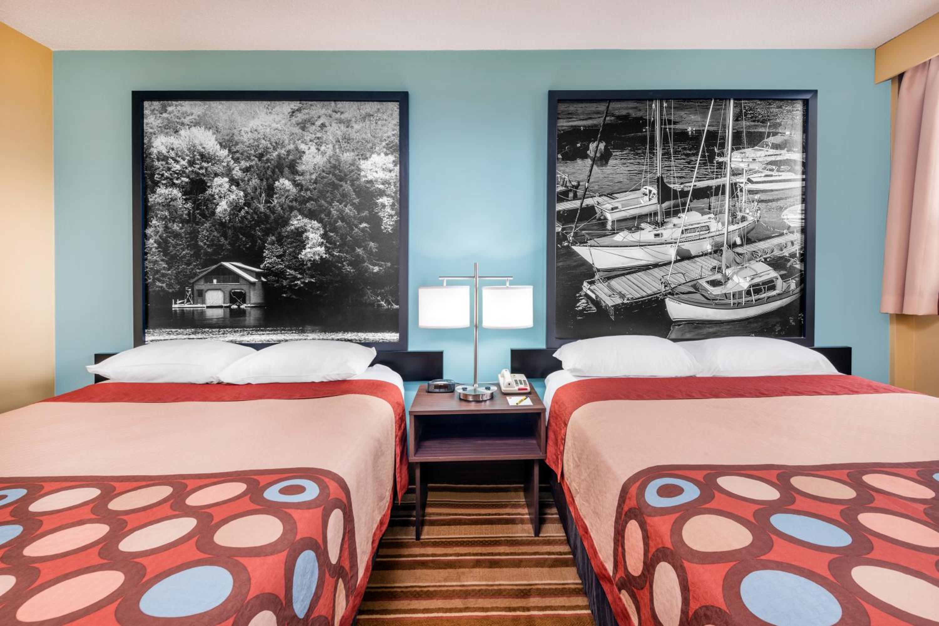 Queen Room with Two Queen Beds - Ground Floor/Non-Smoking