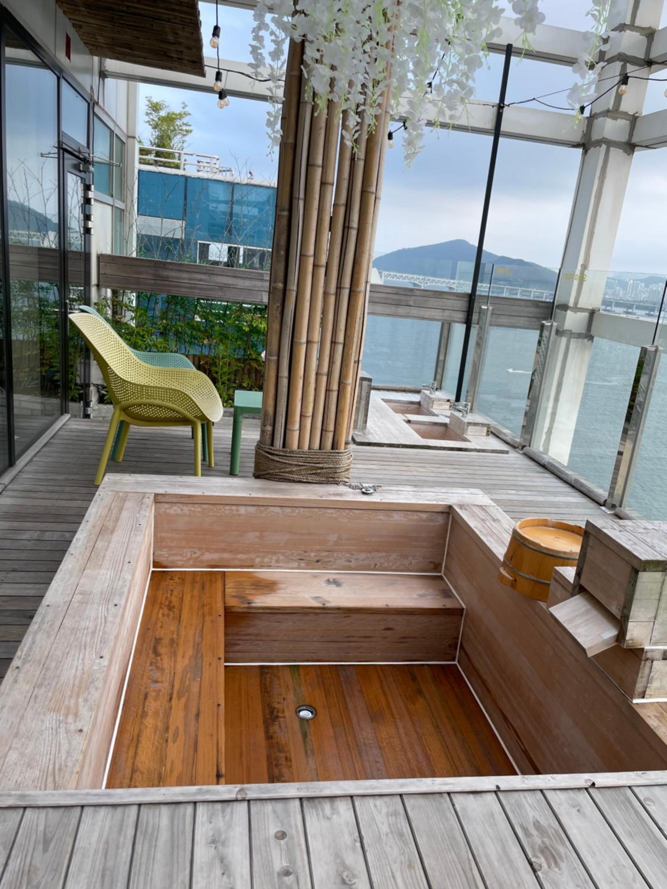 Family Room with Sea View