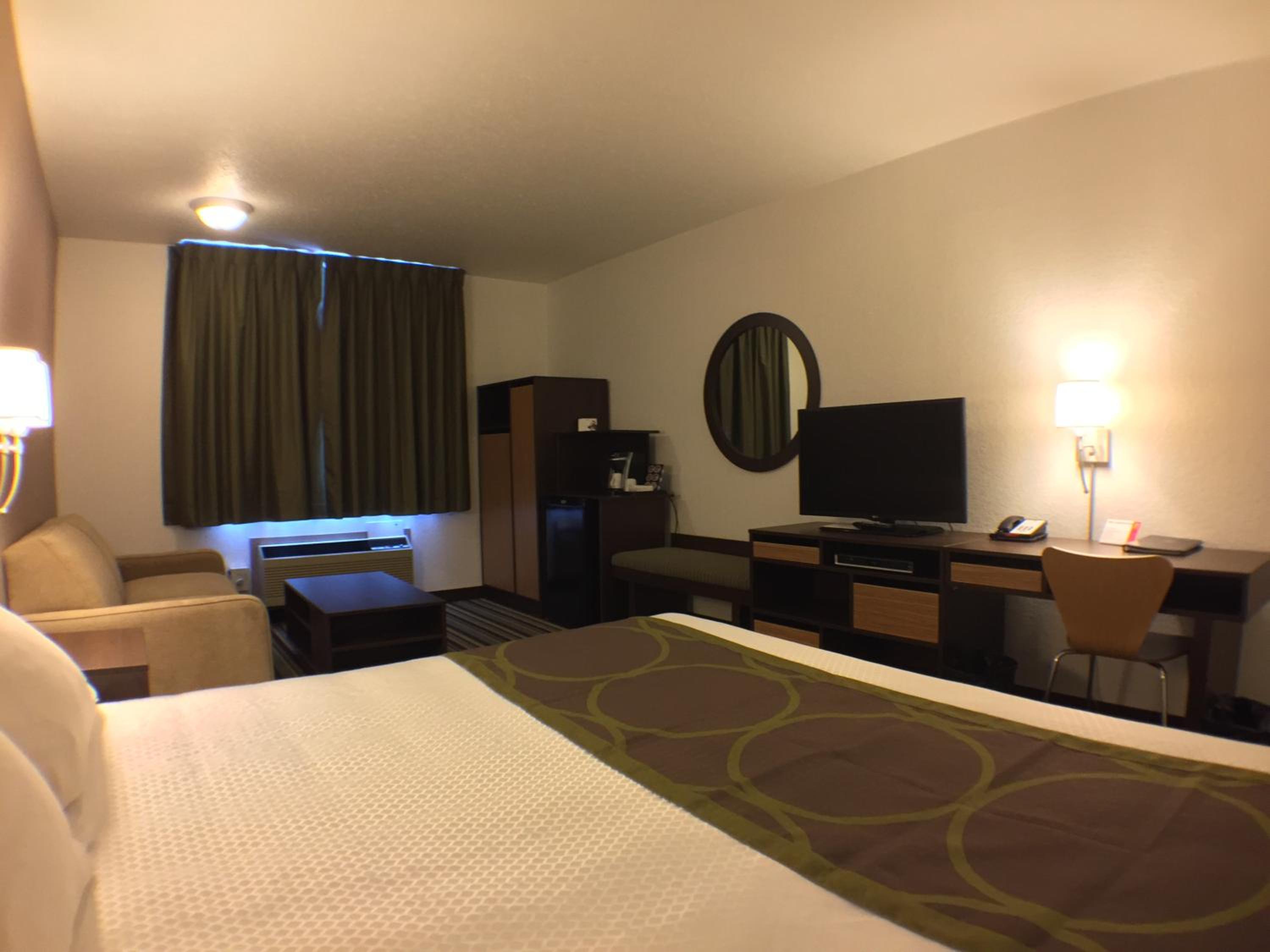 King Room - Non-Smoking