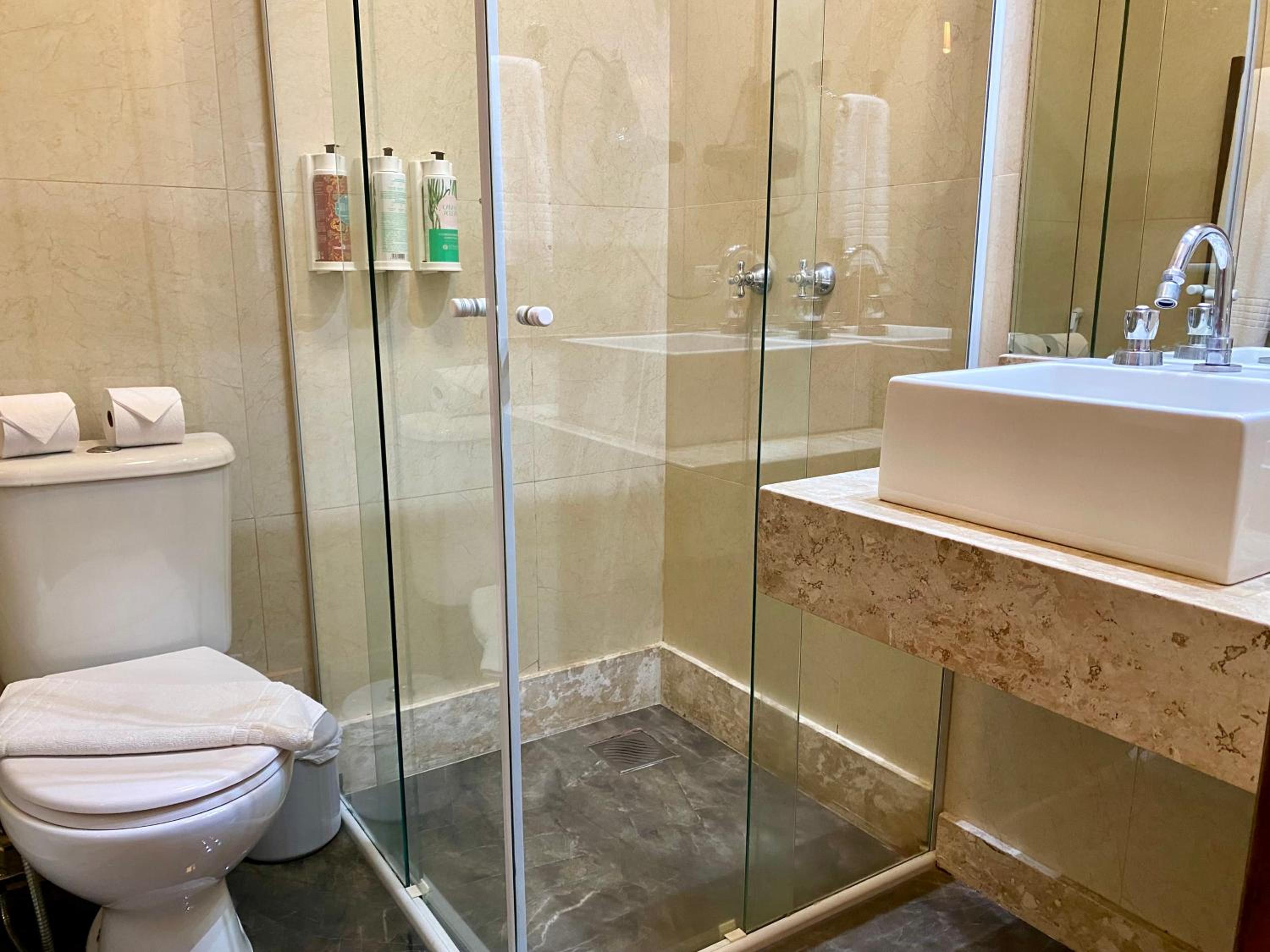 Superior Suite (2 Adults)