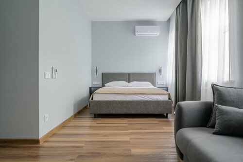 Бизнес с двуспальной кроватью и диваном №2