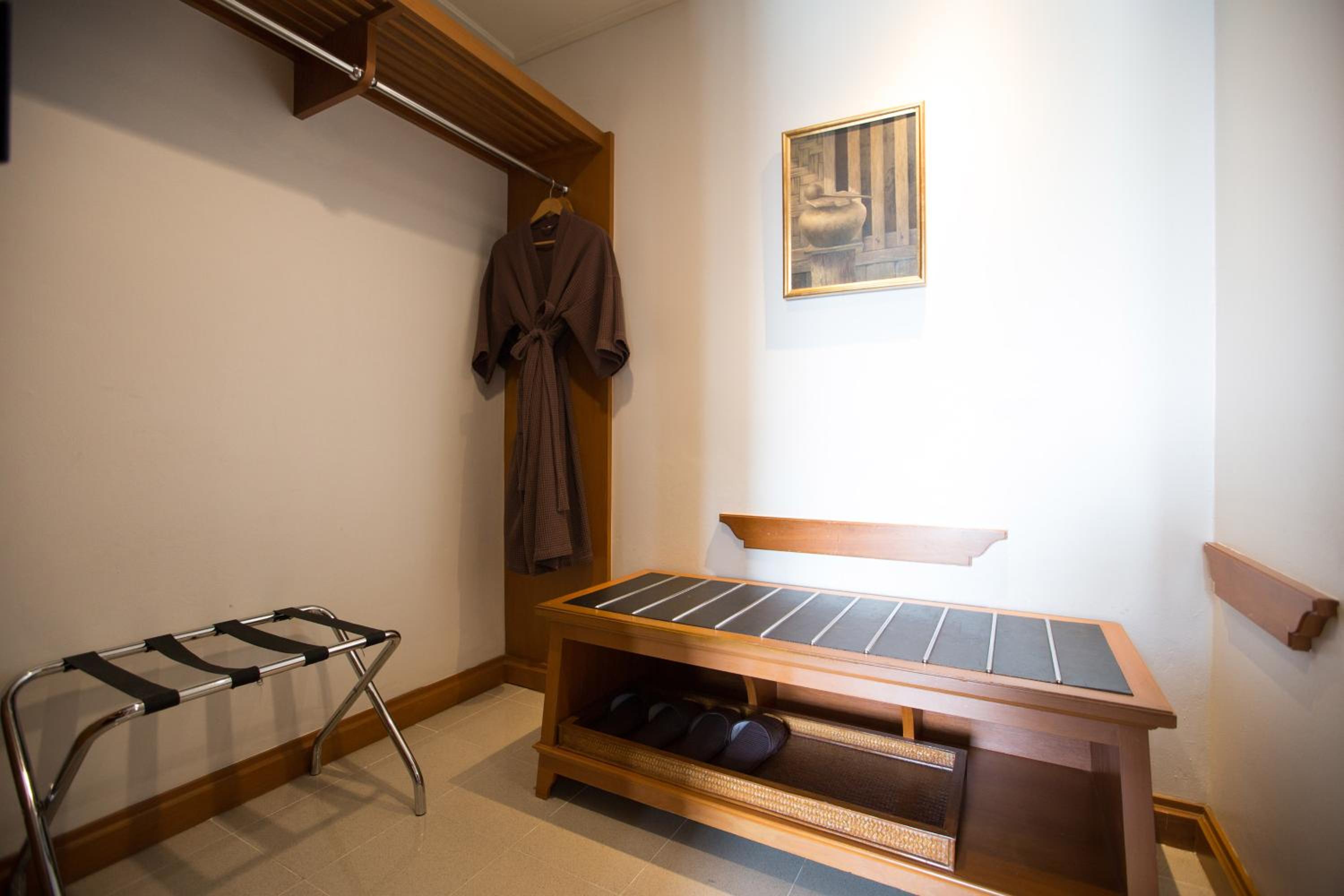 Balcony River View Suite