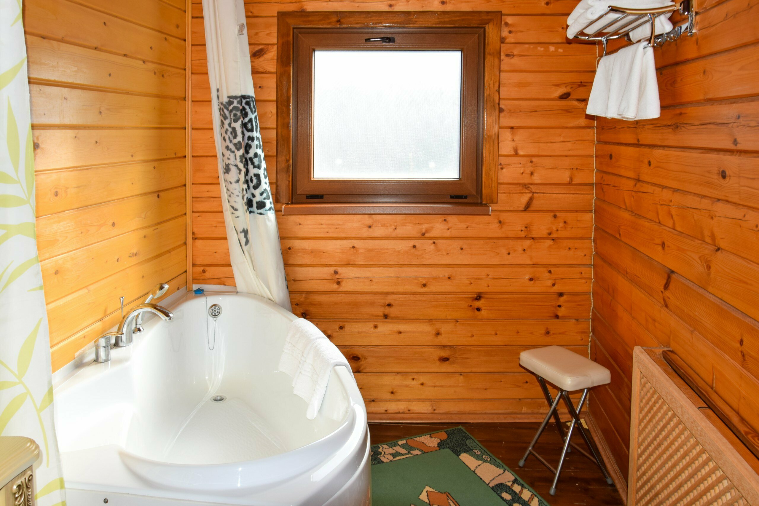 Семейная комната с видом на горы