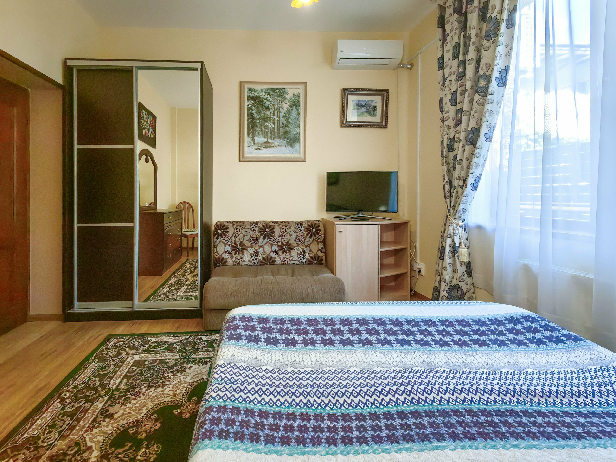 Двухкомнатная комната "Люкс"