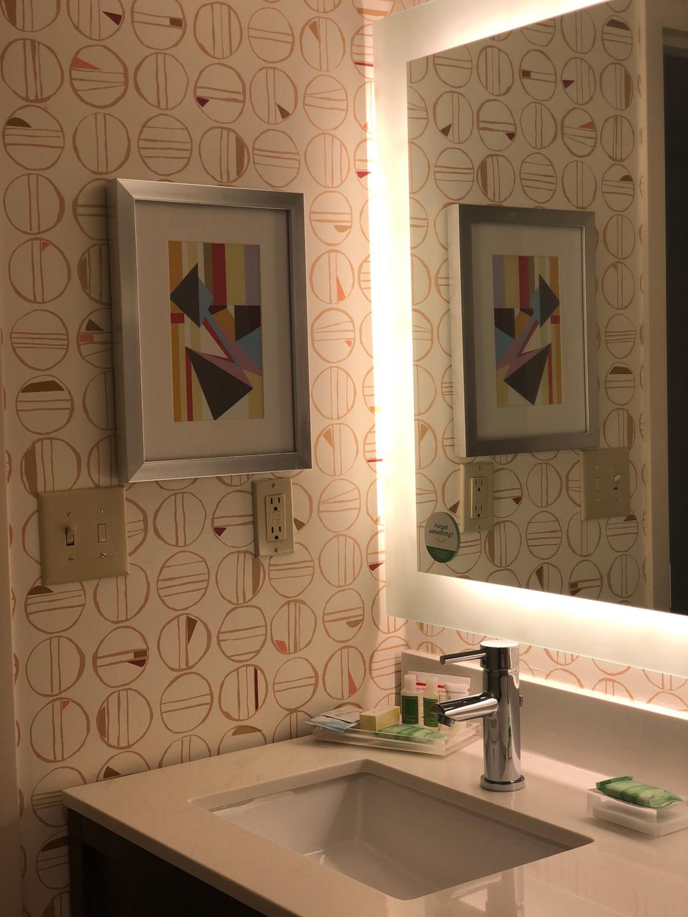 Queen Room with Two Queen Beds - Hearing Accessible/Non-Smoking