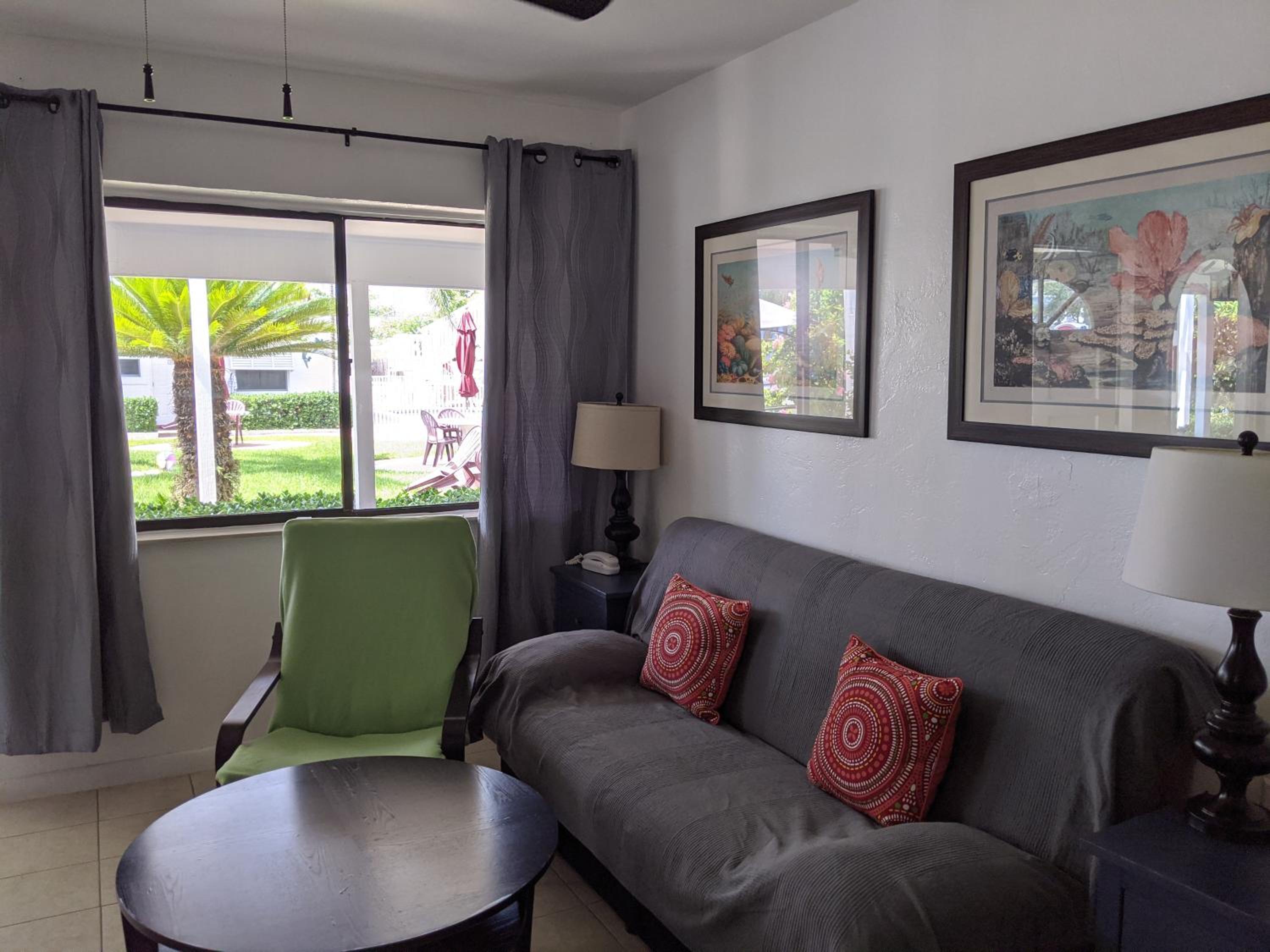 One-Bedroom Apartment
