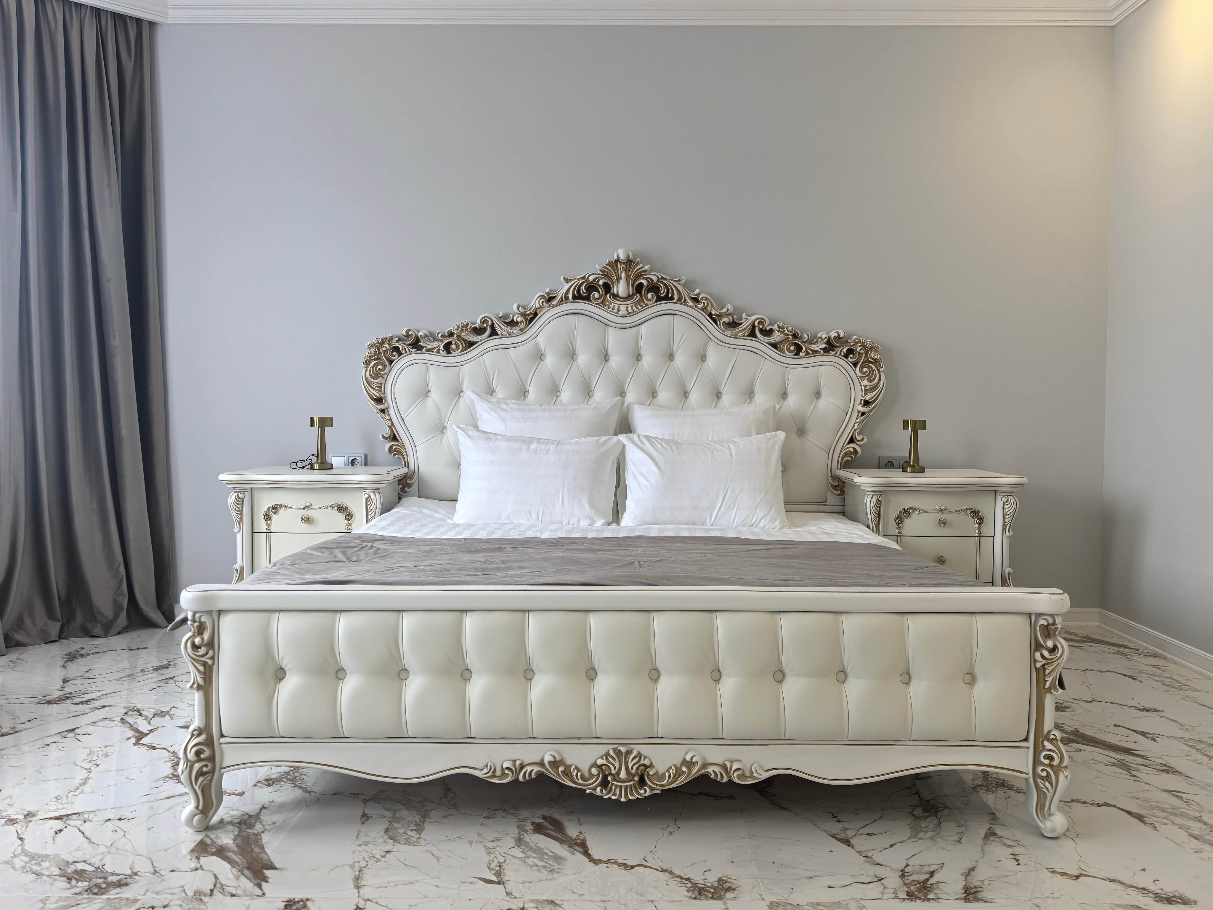 Номер Делюкс