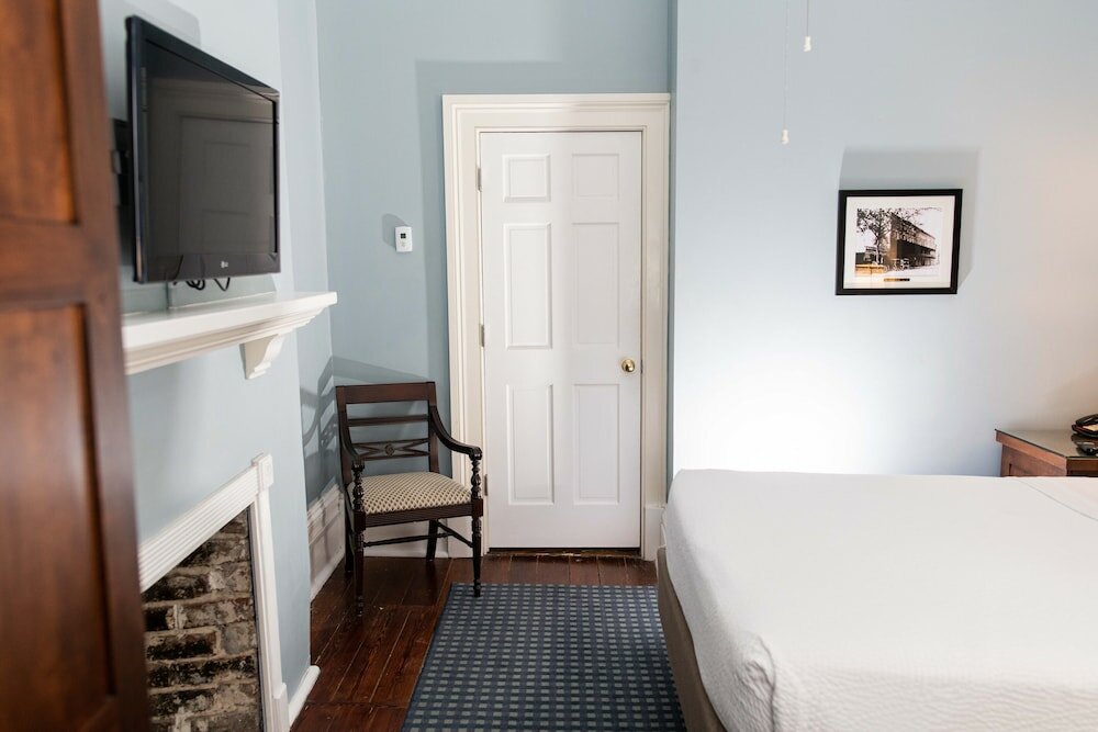 Classic Room, 1 Queen Bed
