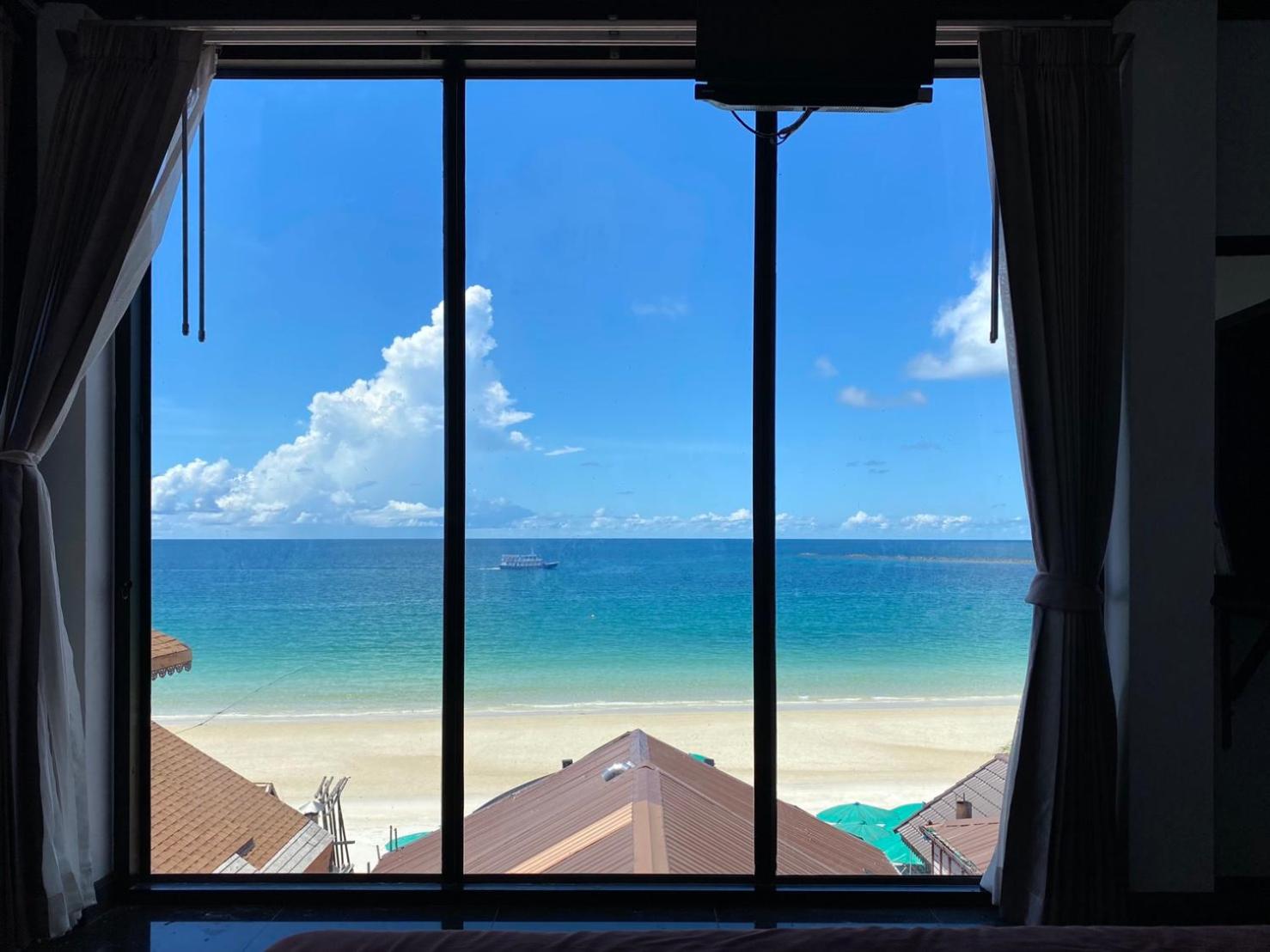 Deluxe Double Room with Sea View