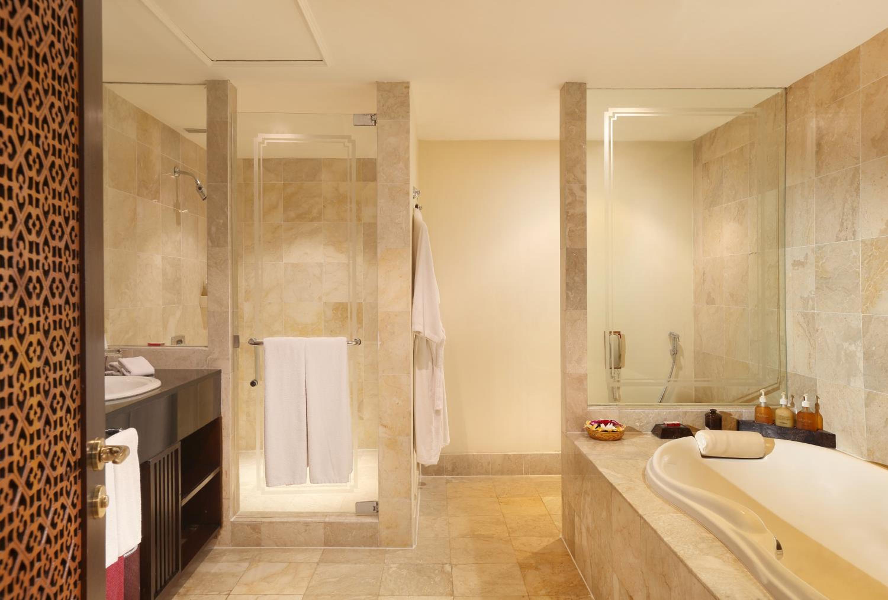 Ayodya Palace Double Room with Club Benefits