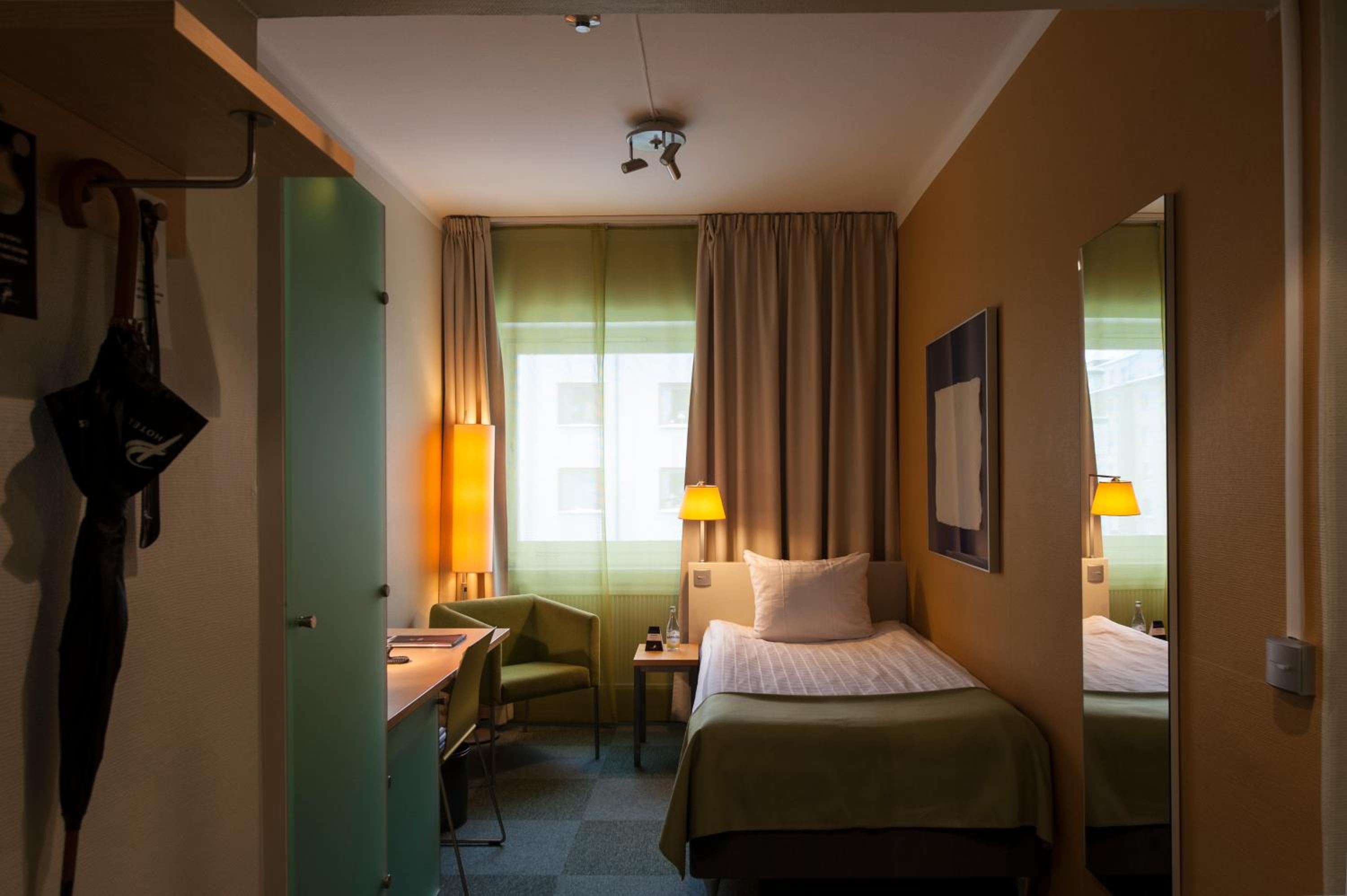 Classic Single Room