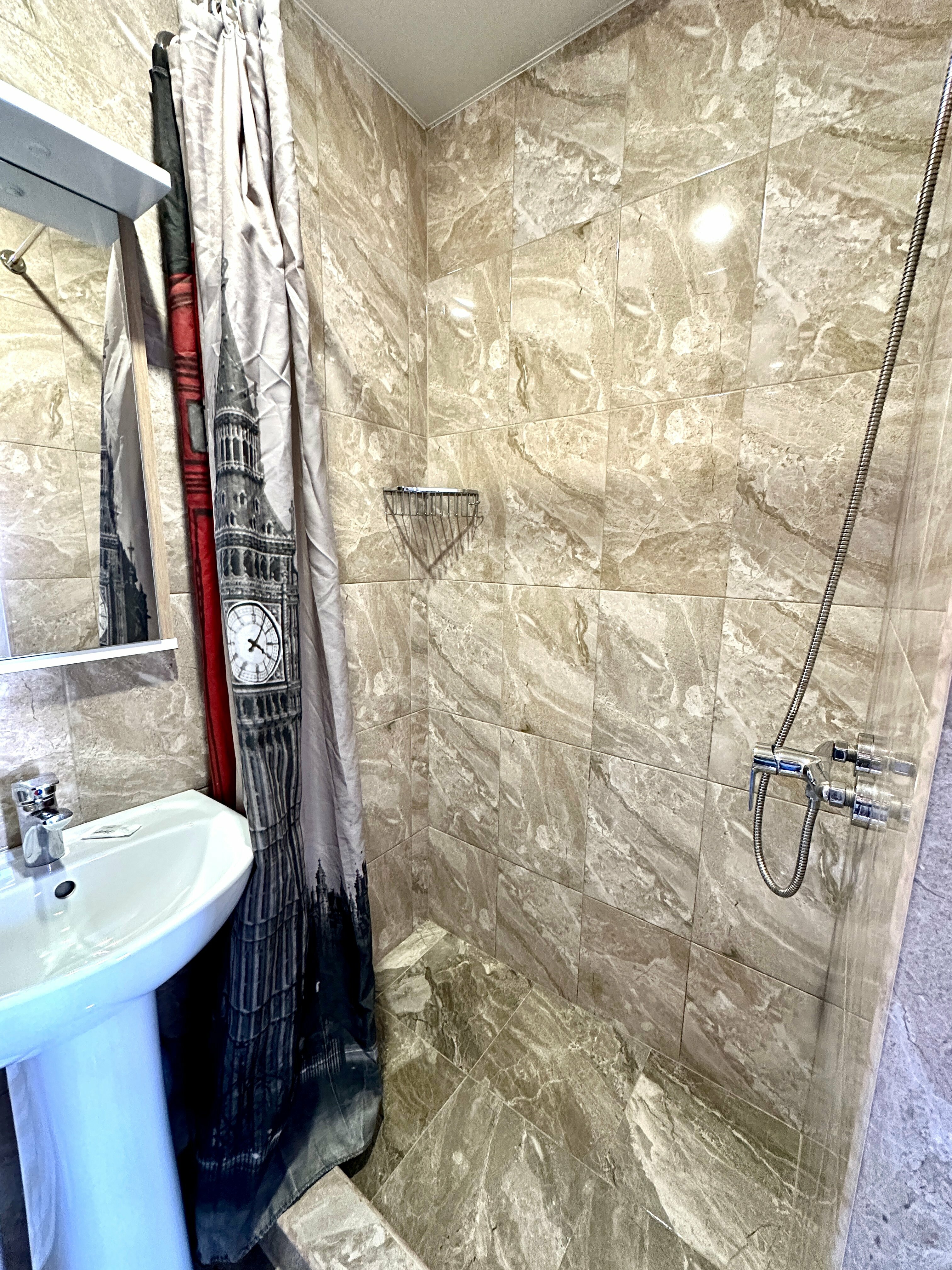 Трехместный номер Мансарда