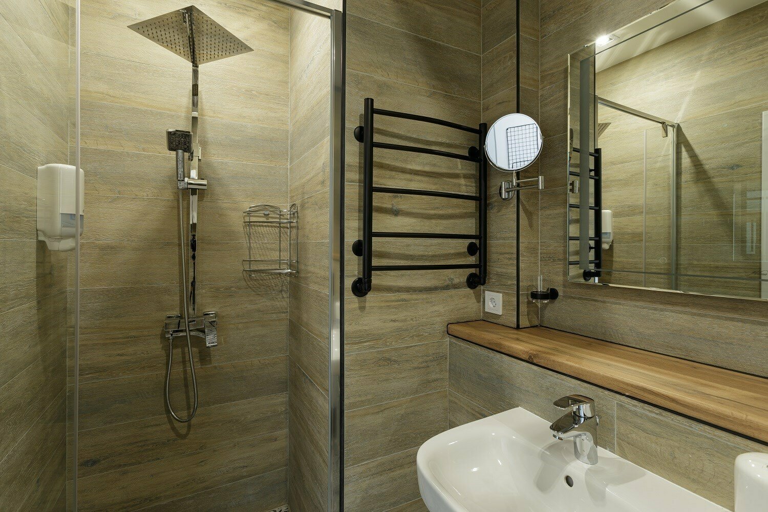 Superior (2 раздельные кровати, душ)