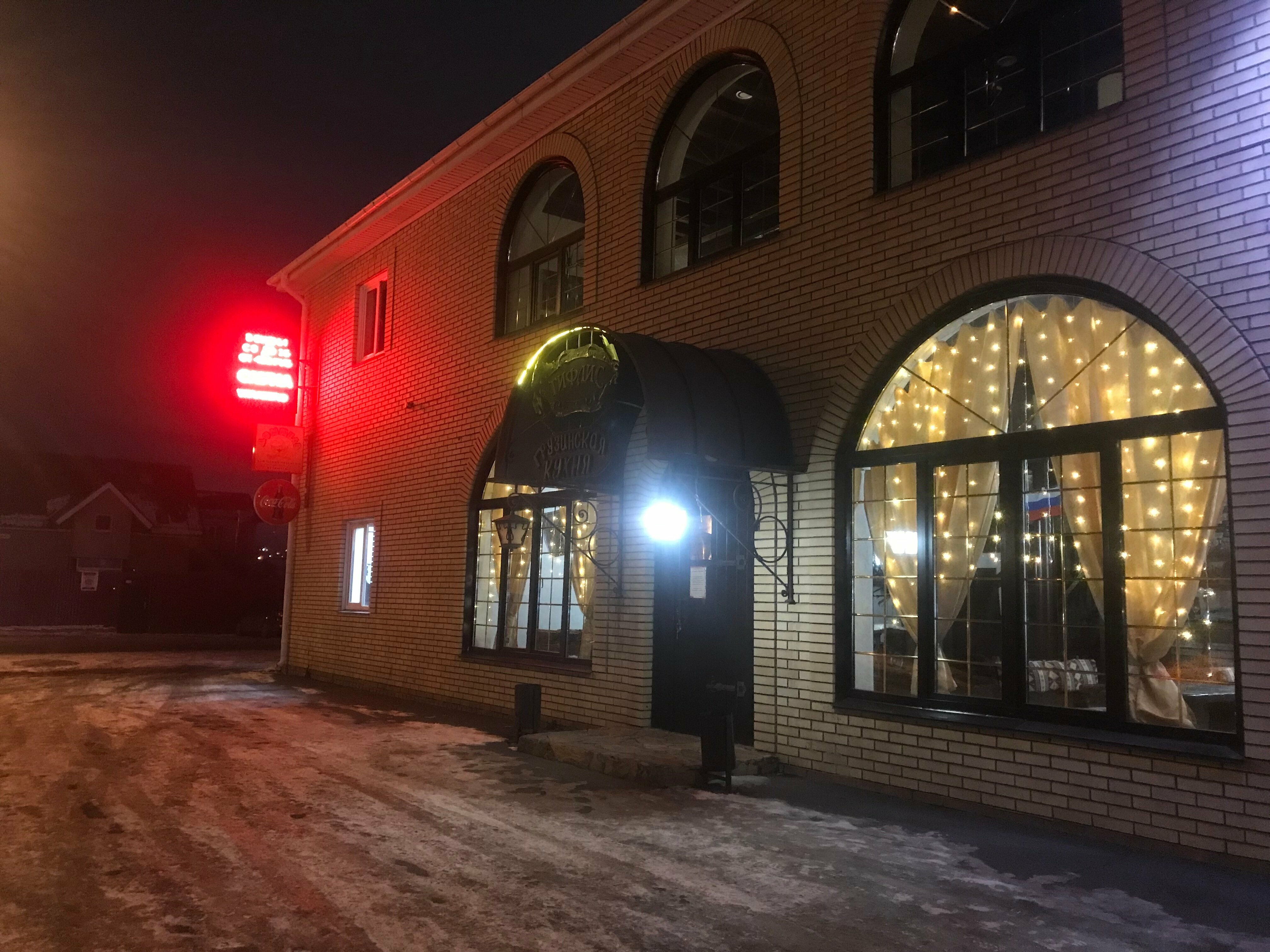 Просторный двухместный номер с 2 отдельными кроватями