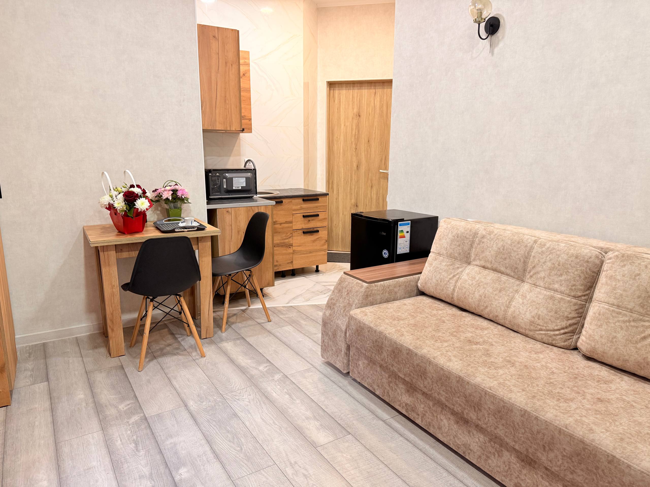 Номер-студия с видом на сад