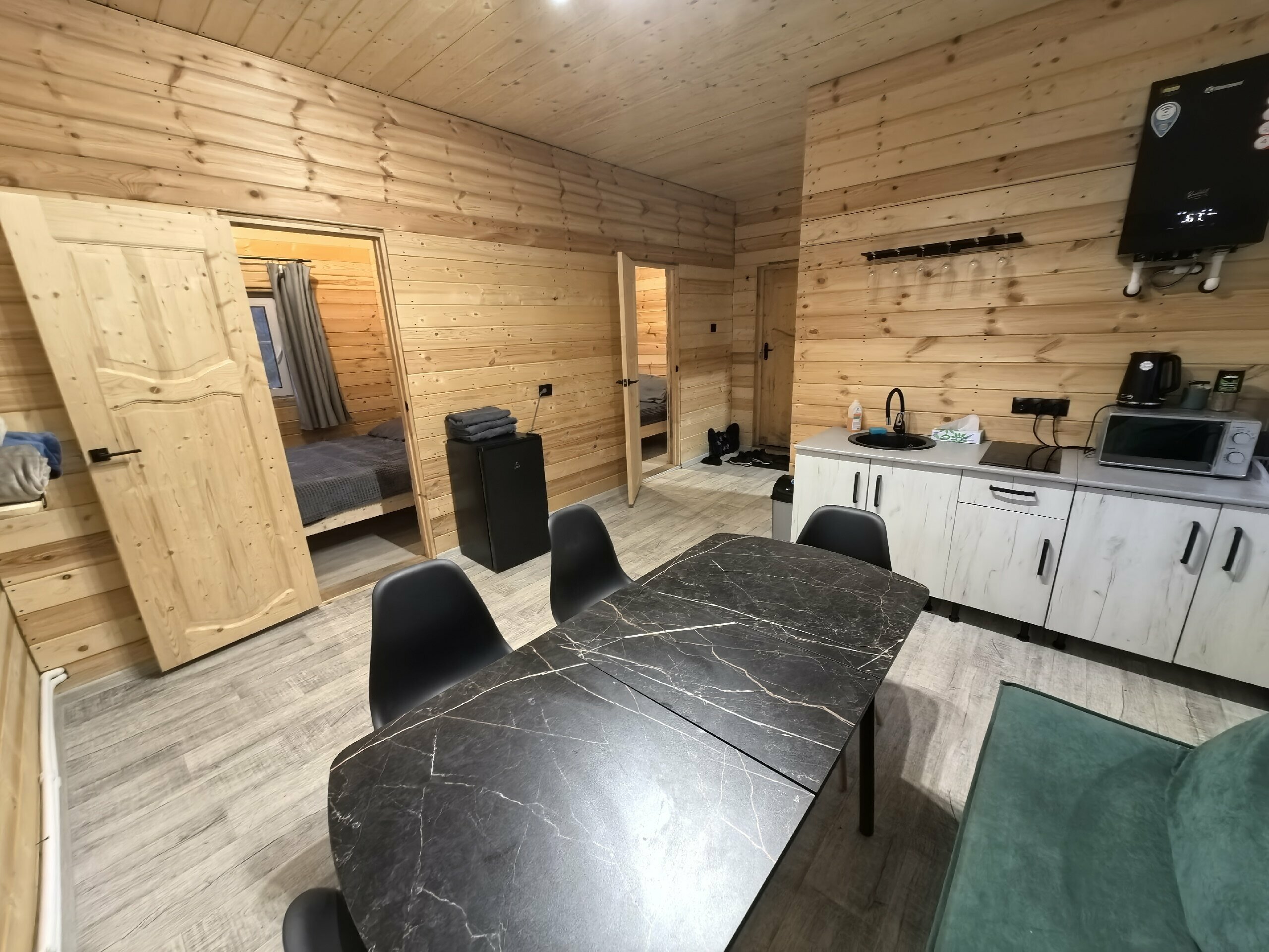 Большой дом с баней и чаном