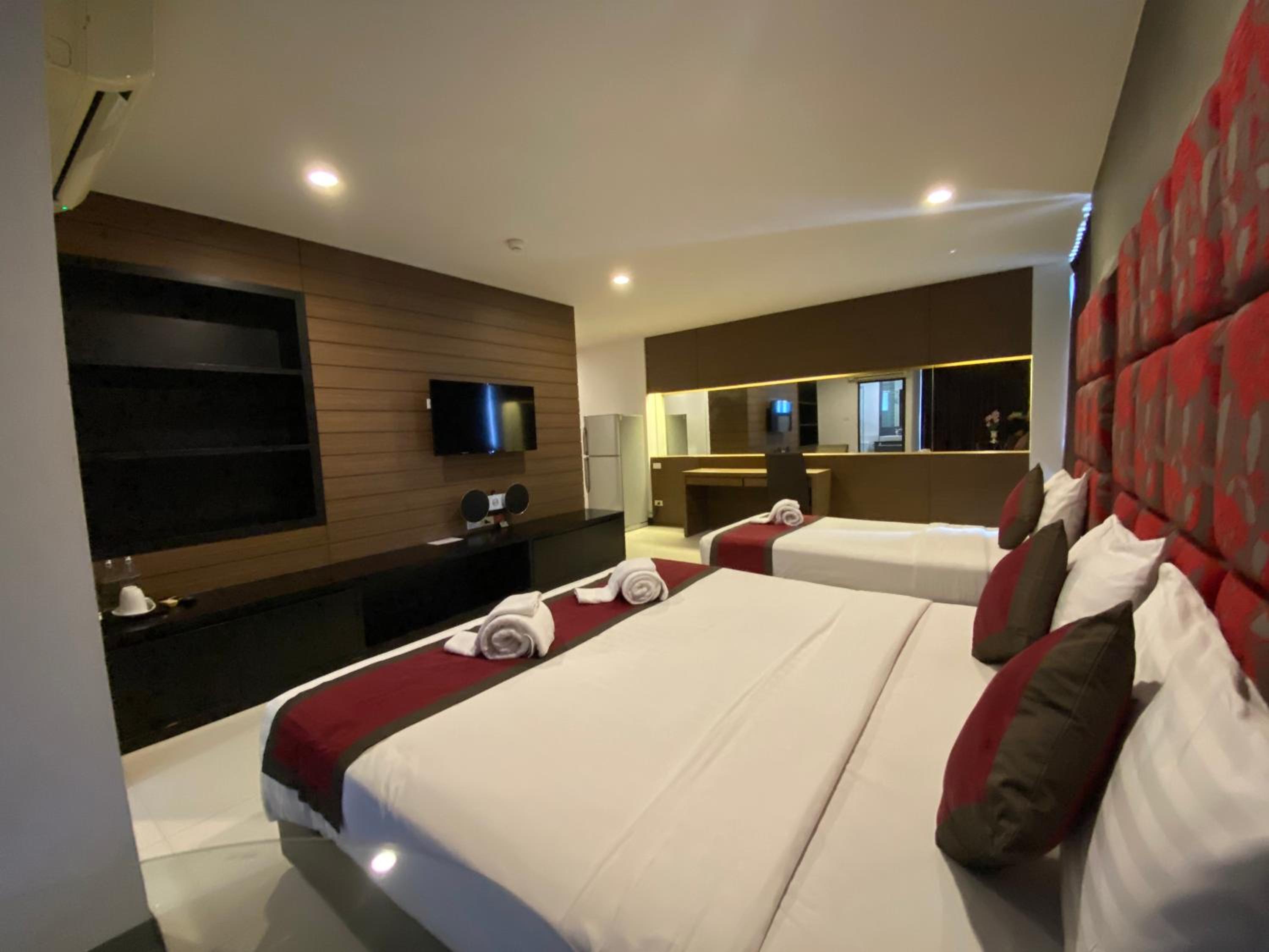 Triple Room with Terrace