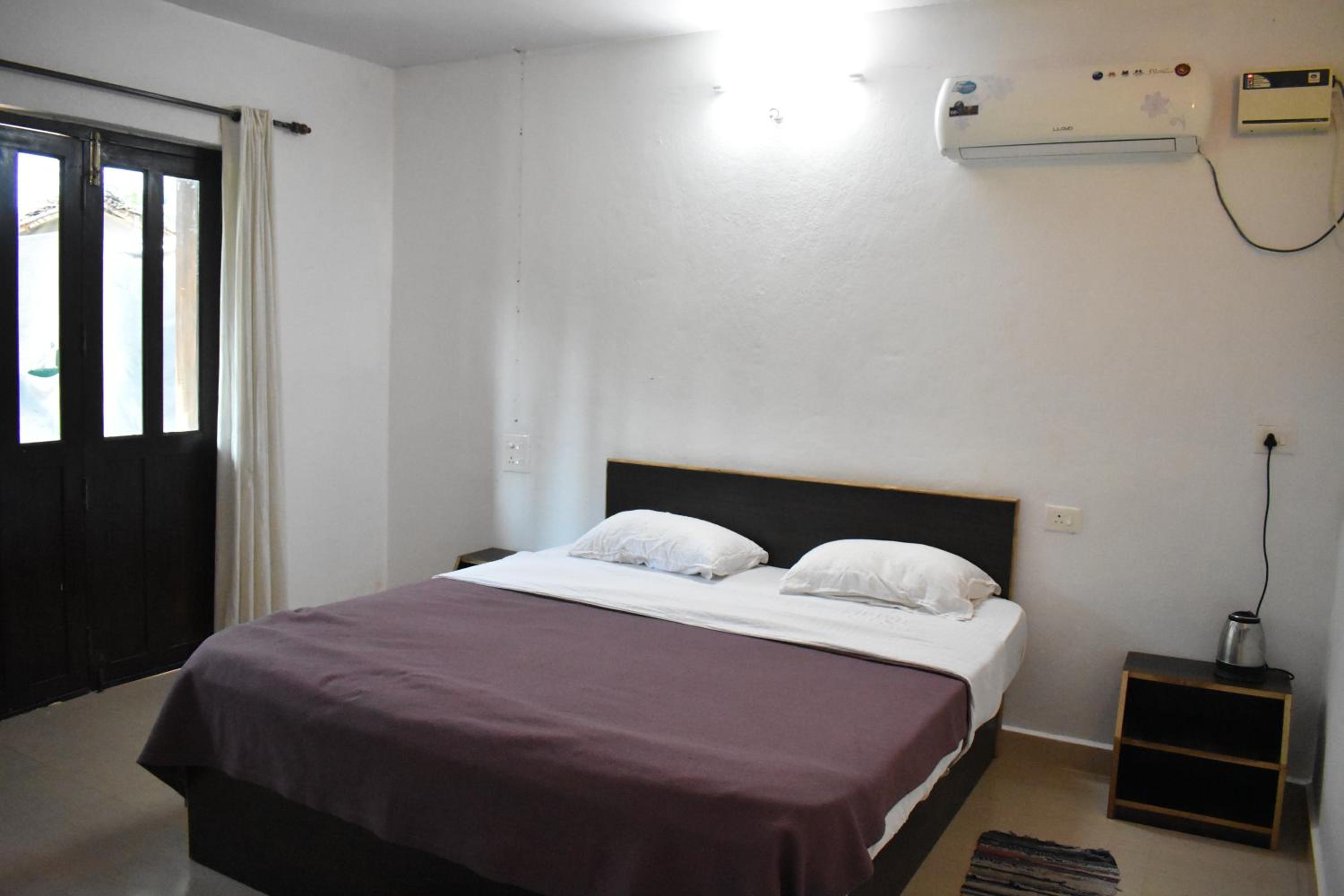 Deluxe Double or Twin Room with Garden View