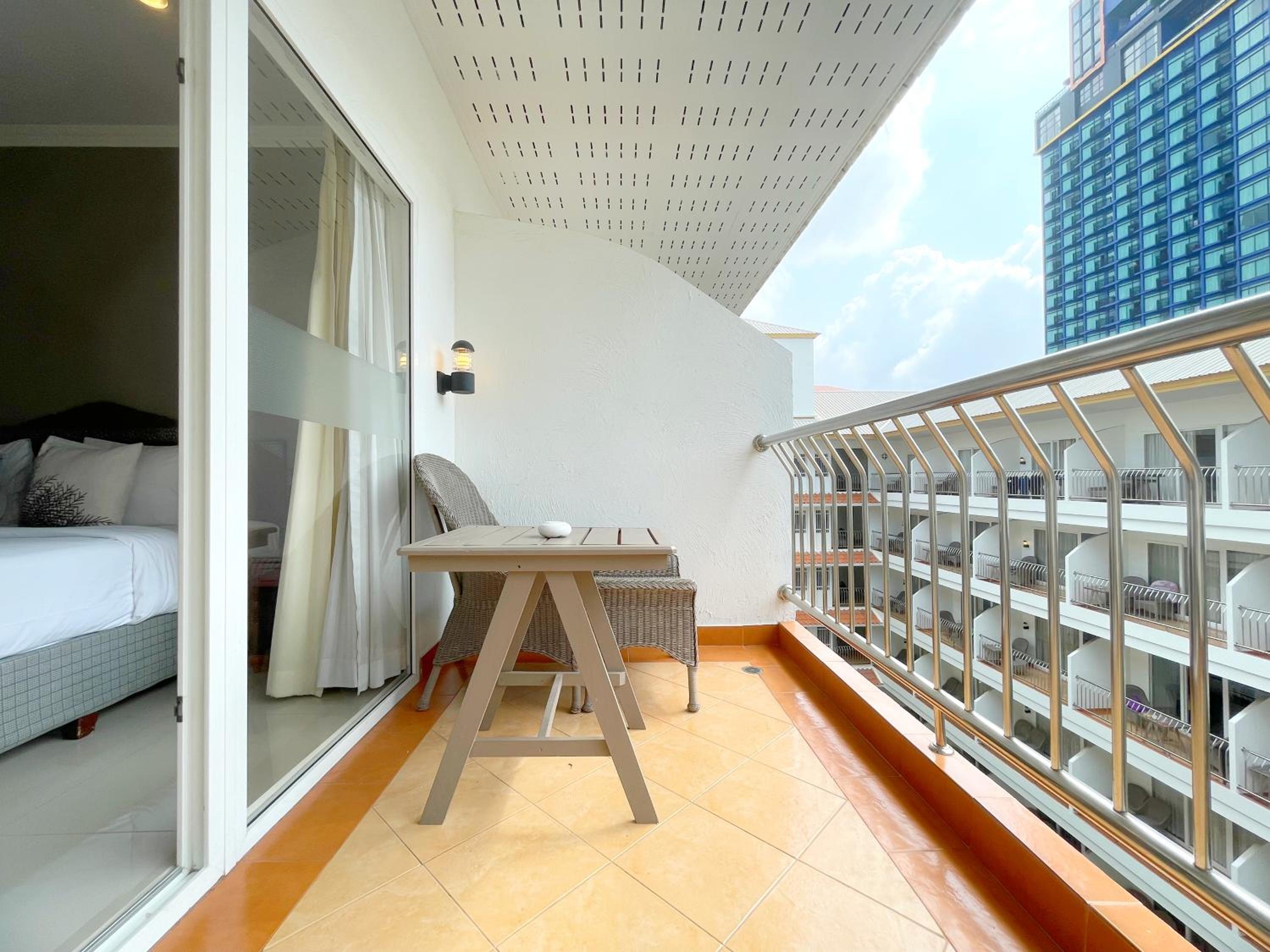 Deluxe Double Room with Balcony