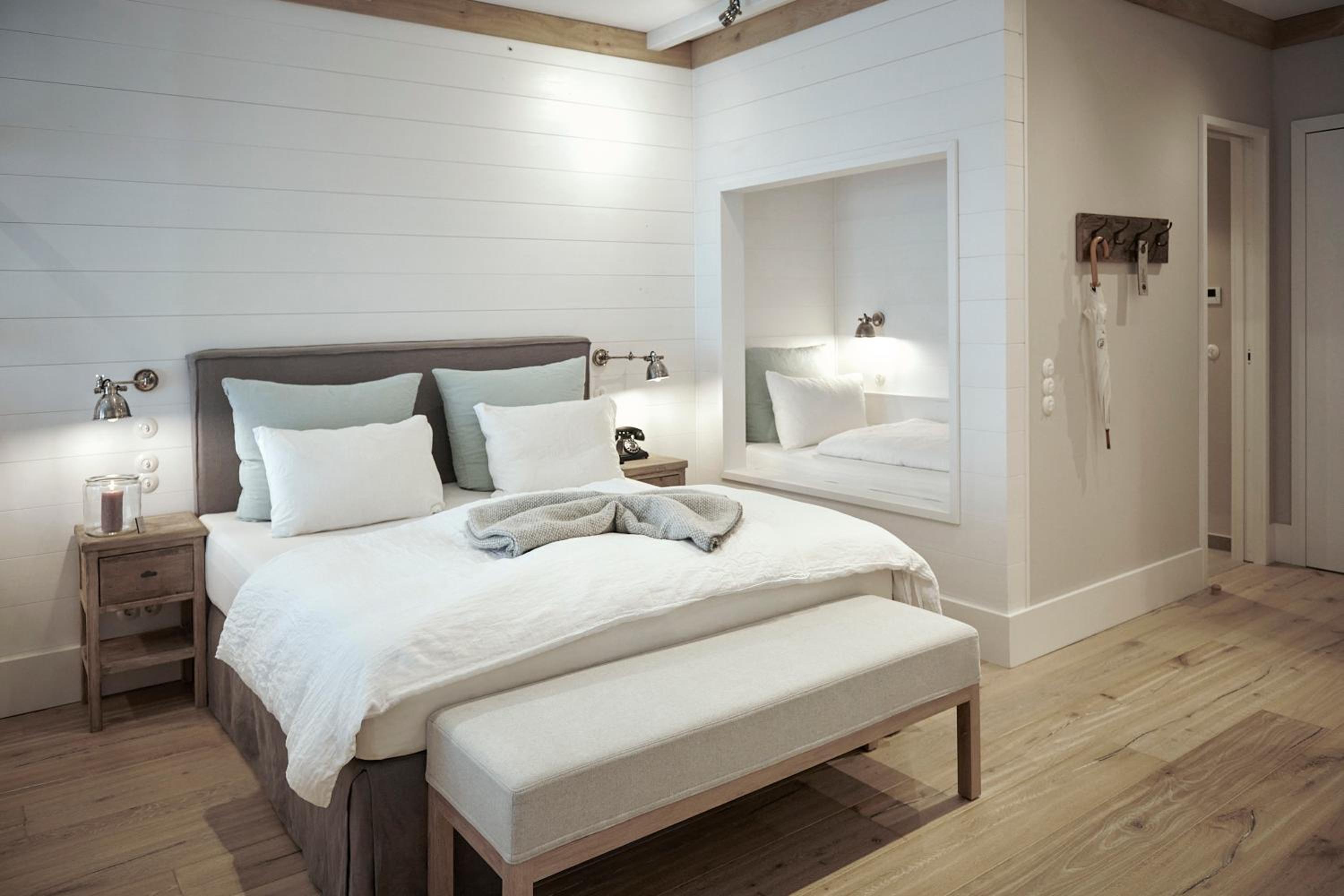 Classic Rooms with Balcony / The Cozy Lofts