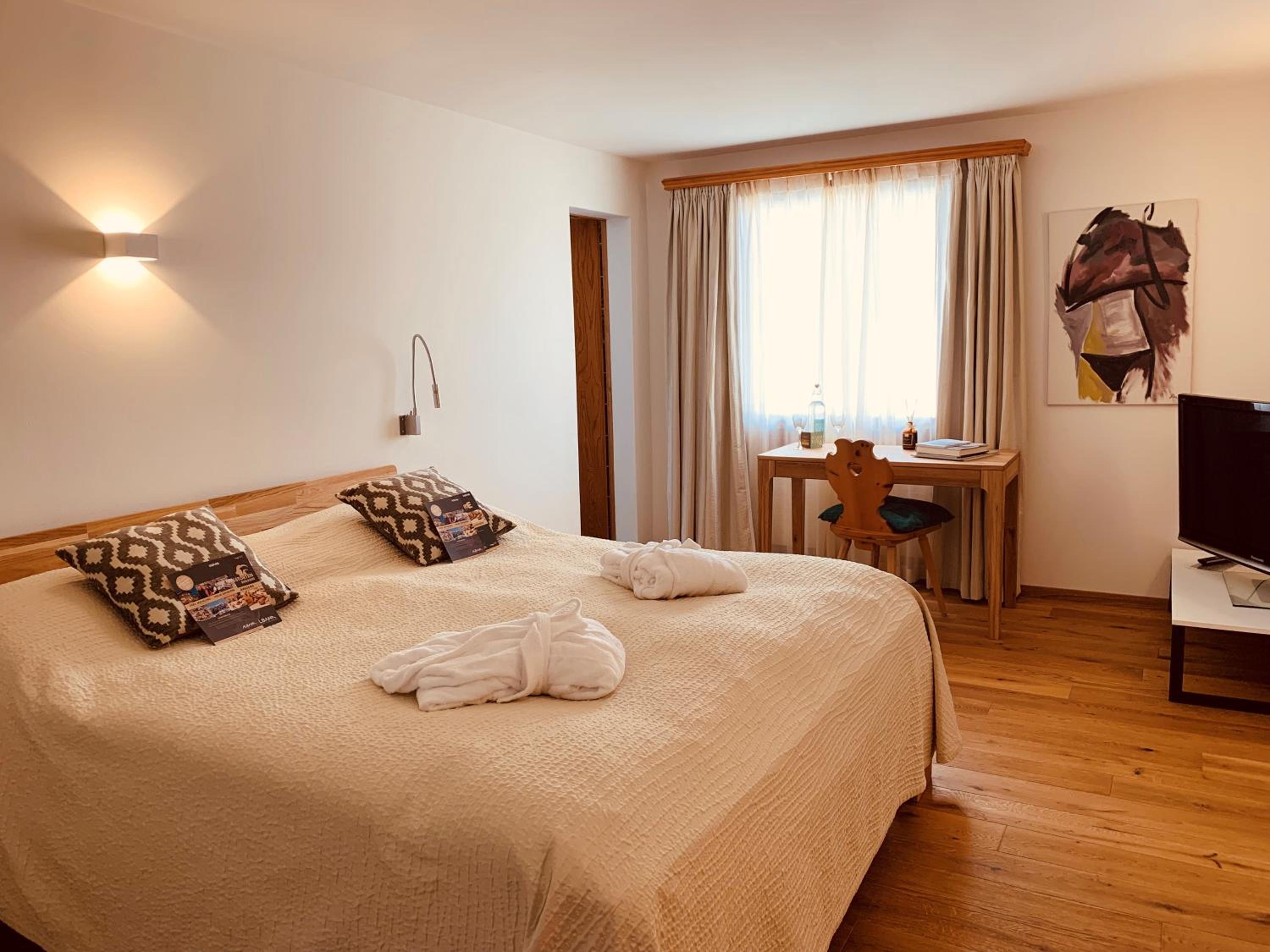 Apartment Panorama with Balcony