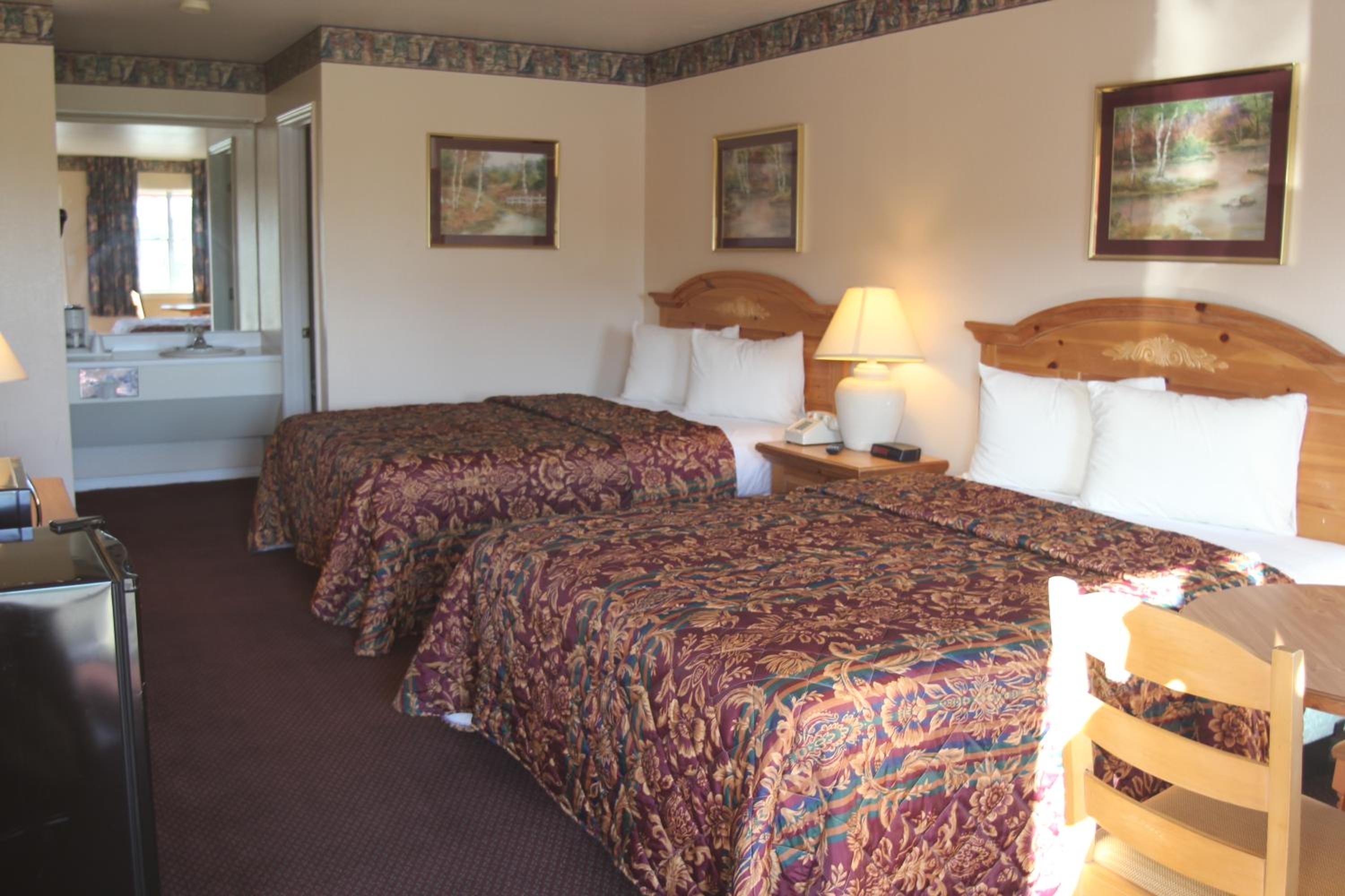 2 Queen Beds Non-Smoking