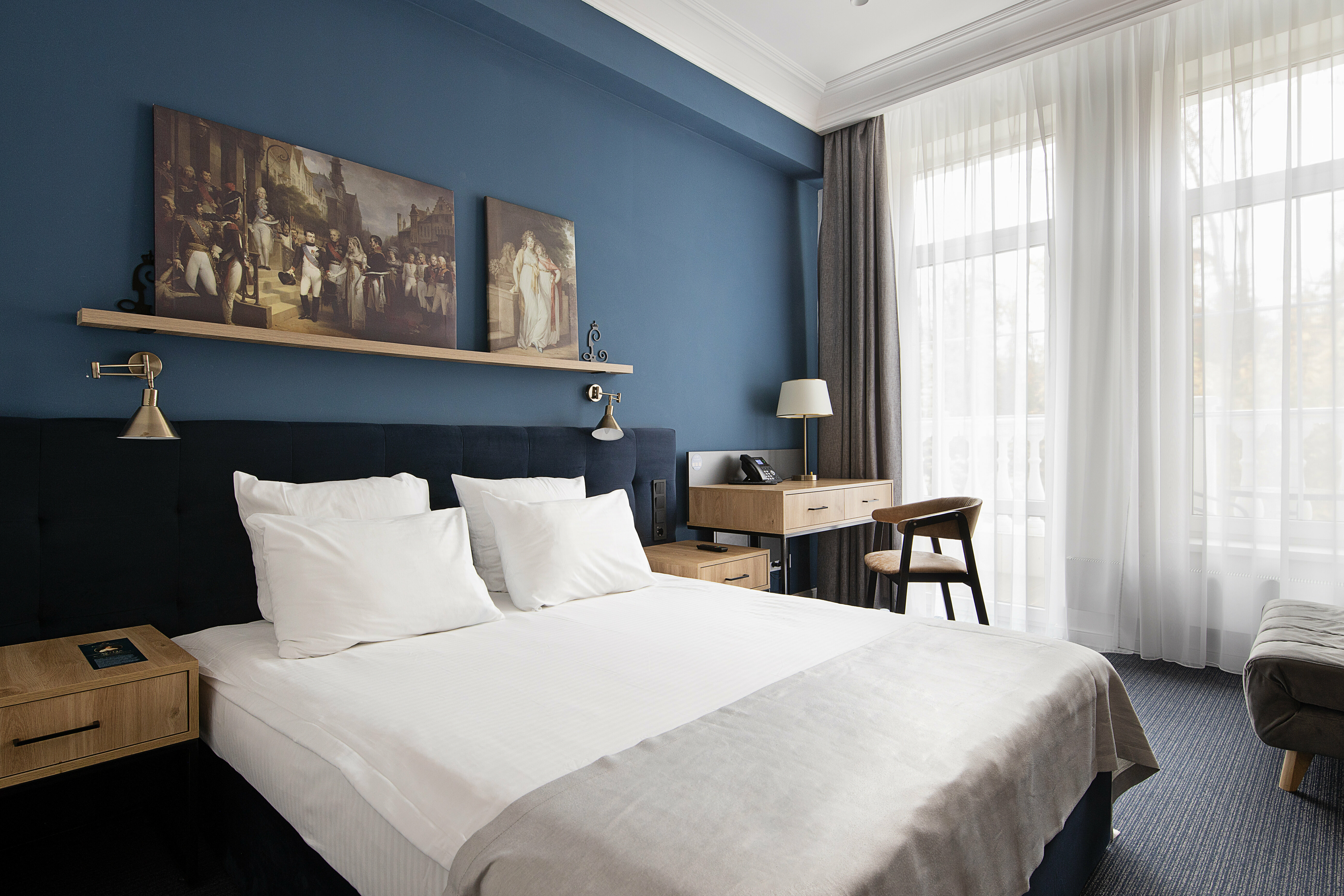 Стандартный номер с видом на парк, балконом и большой двуспальной кроватью