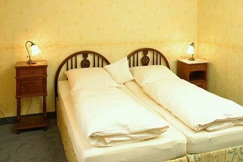 Double Room with French Bed