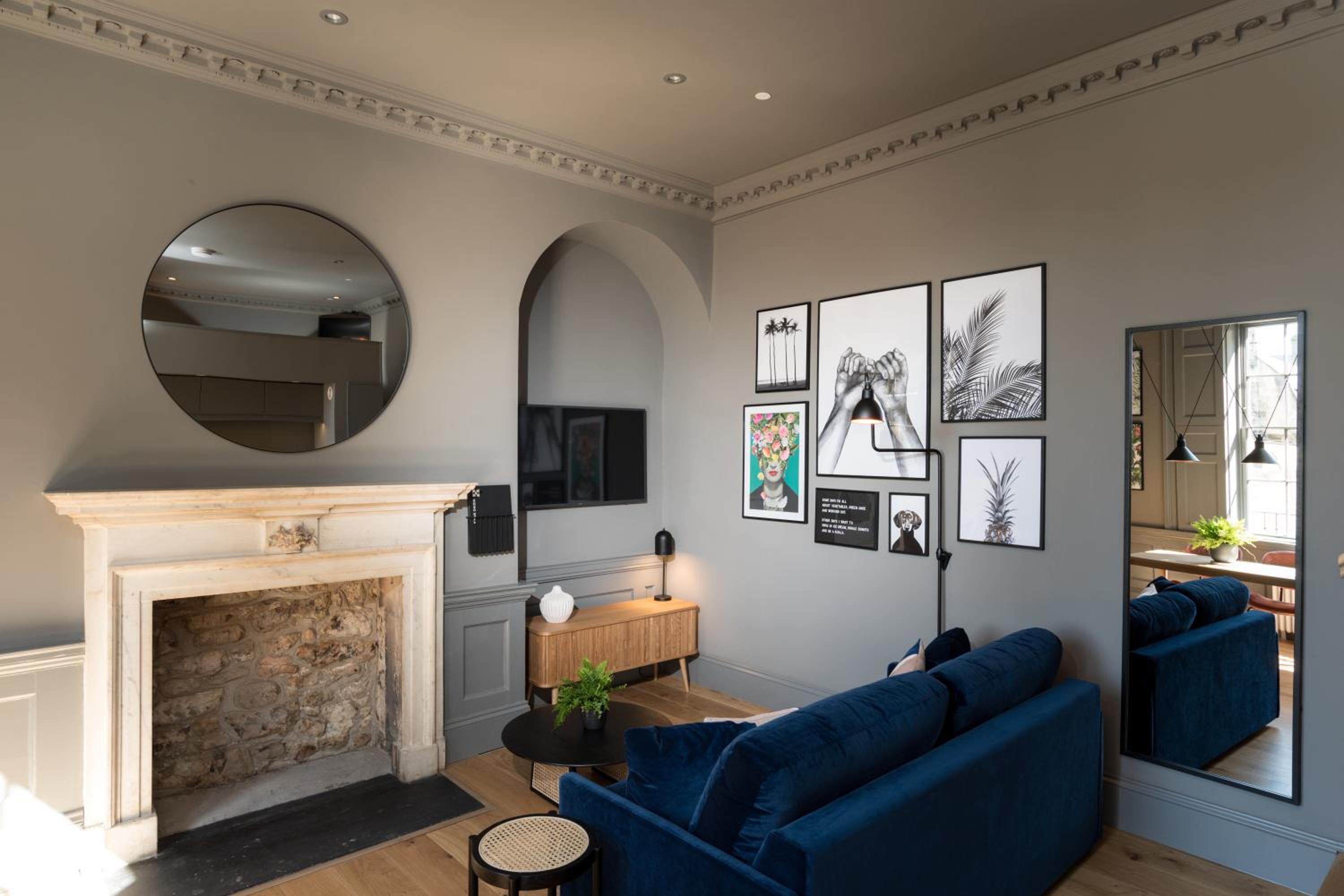 Deluxe Mezzanine Apartment